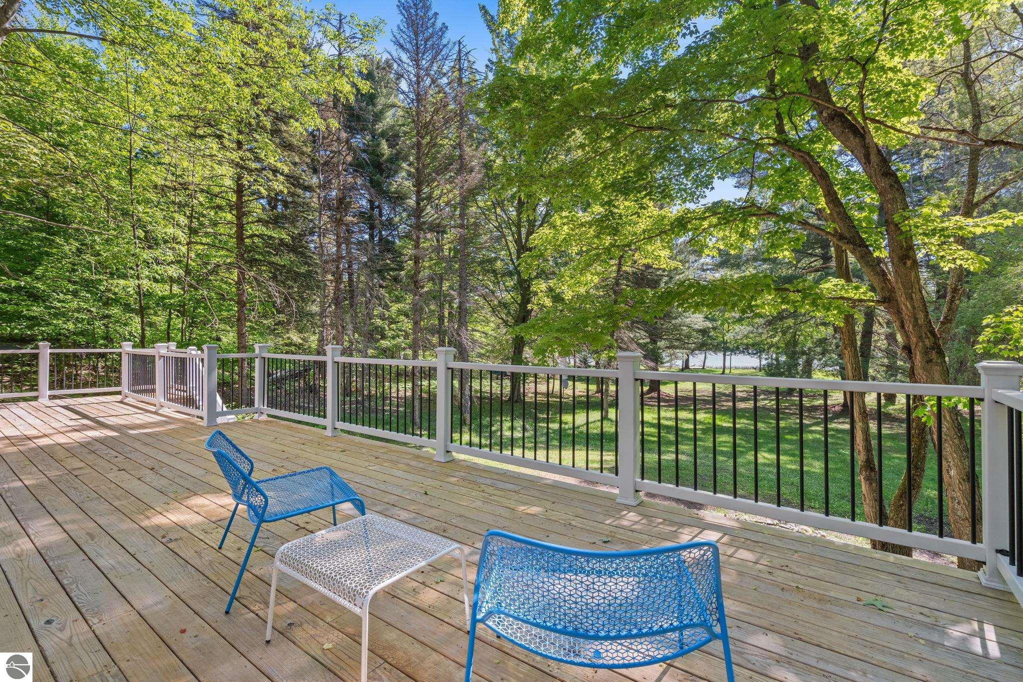 5252 Six Mile Lake Road