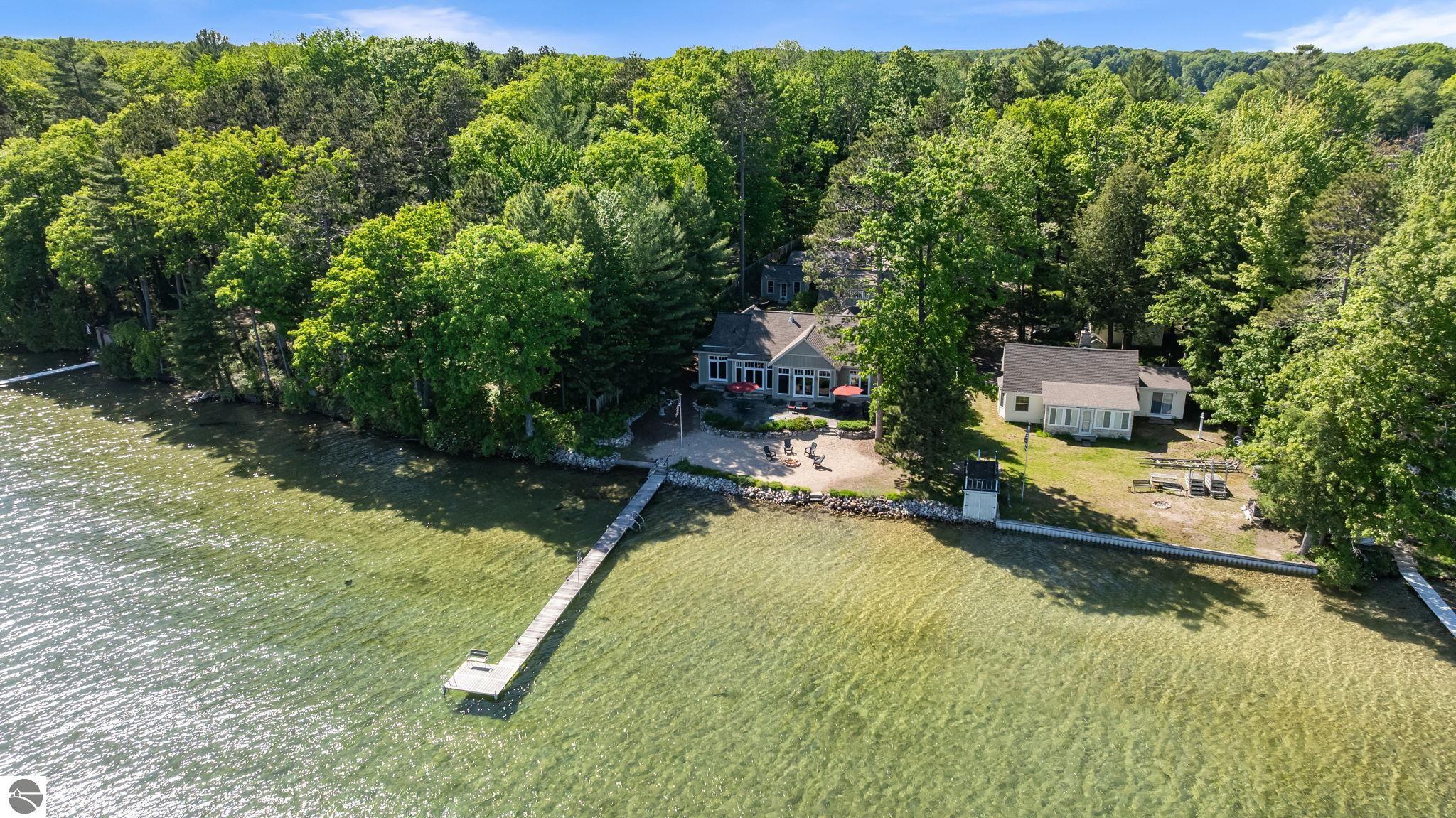 2704 Crescent Shores Drive