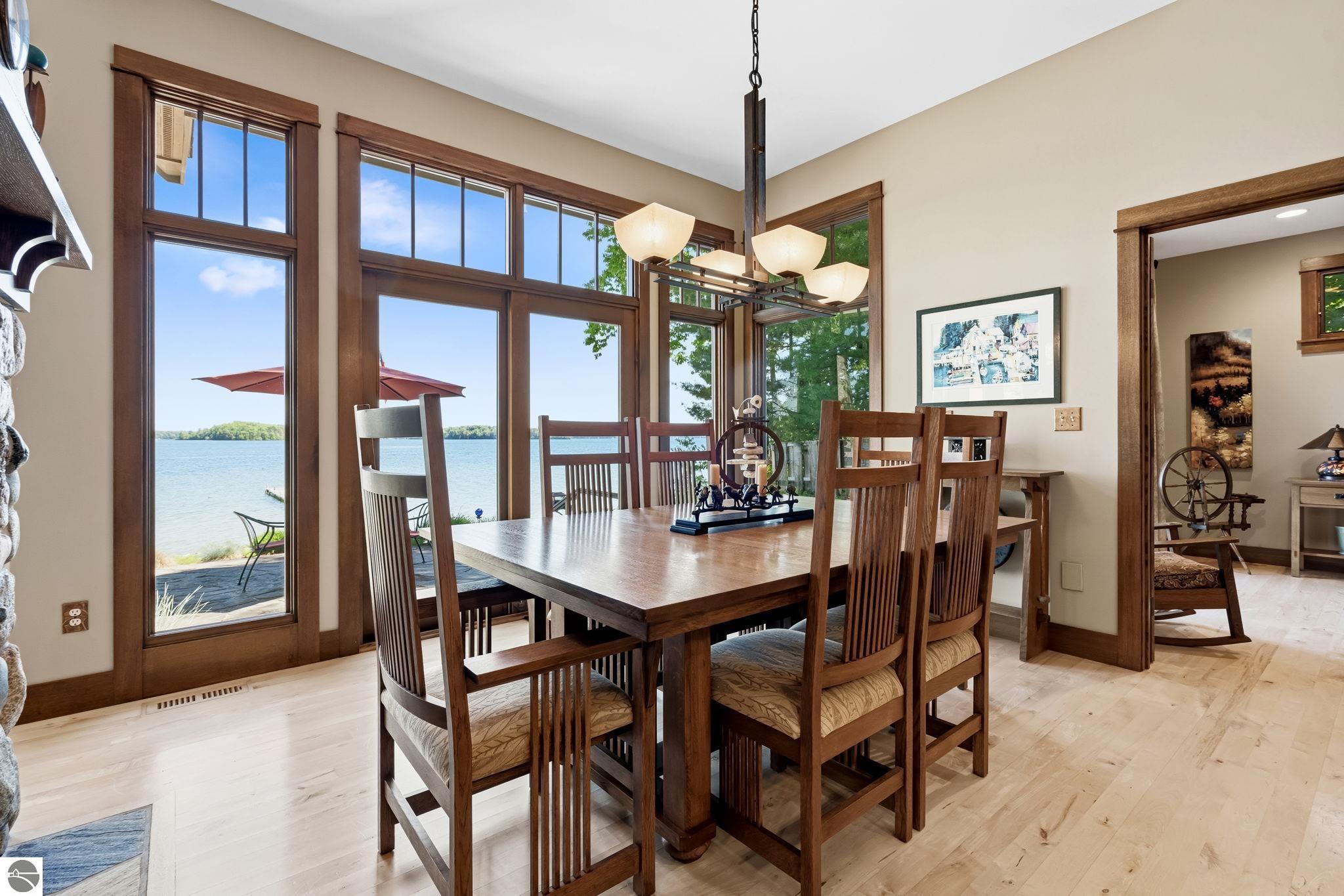 2704 Crescent Shores Drive