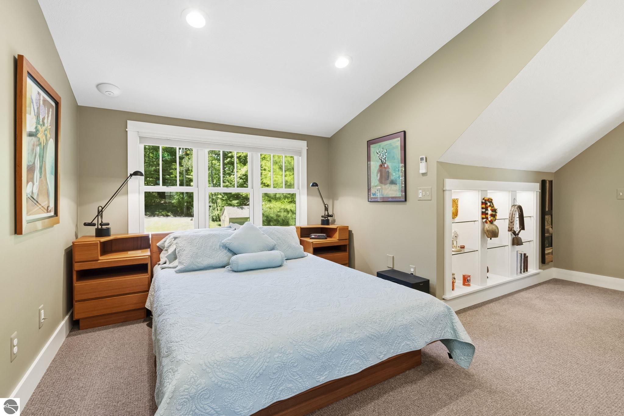2704 Crescent Shores Drive