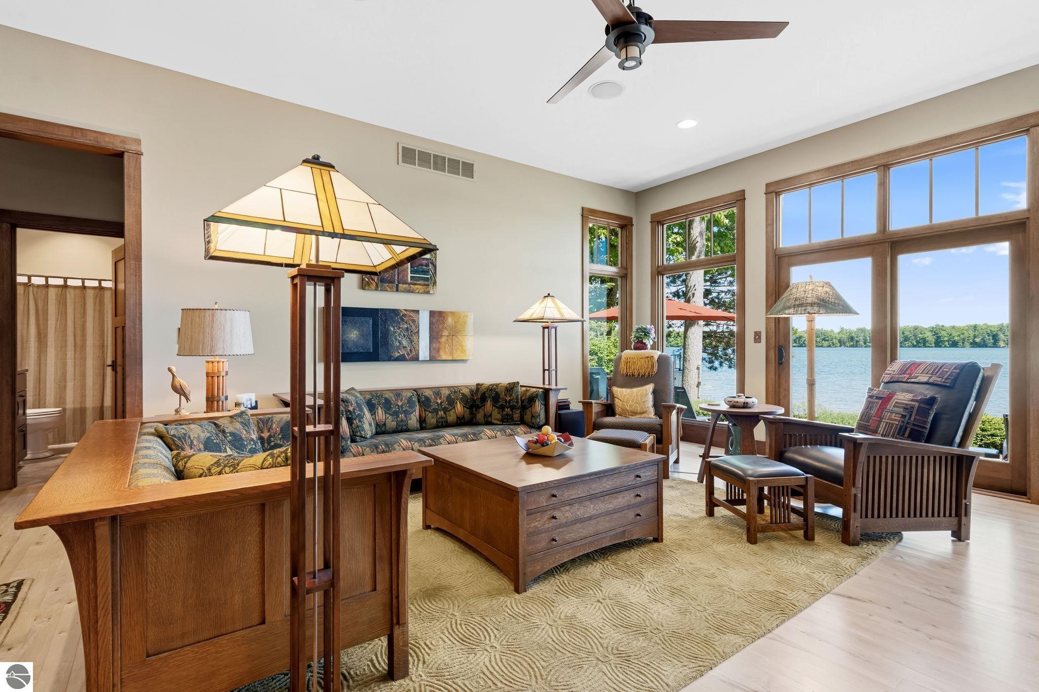 2704 Crescent Shores Drive