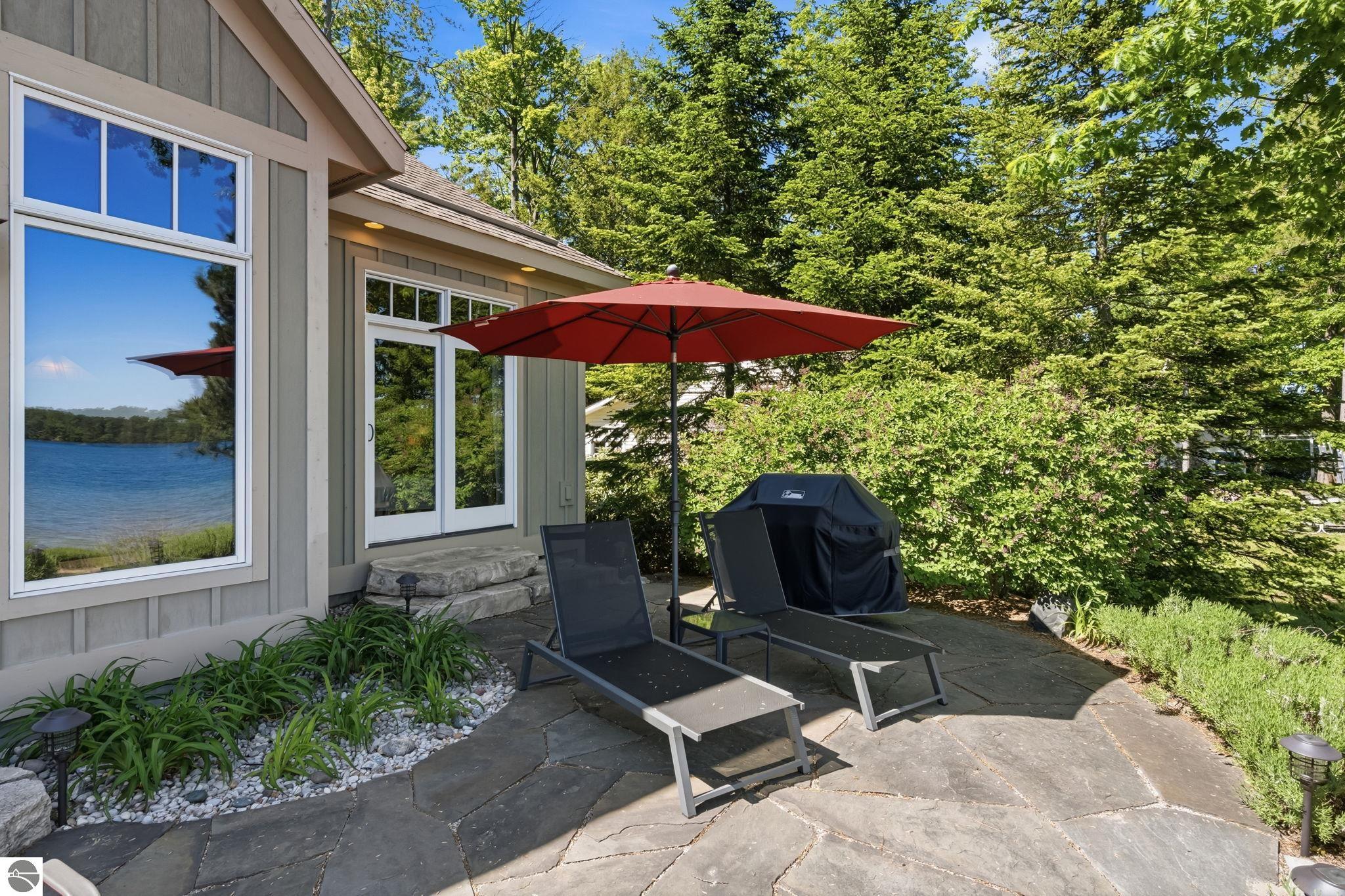 2704 Crescent Shores Drive