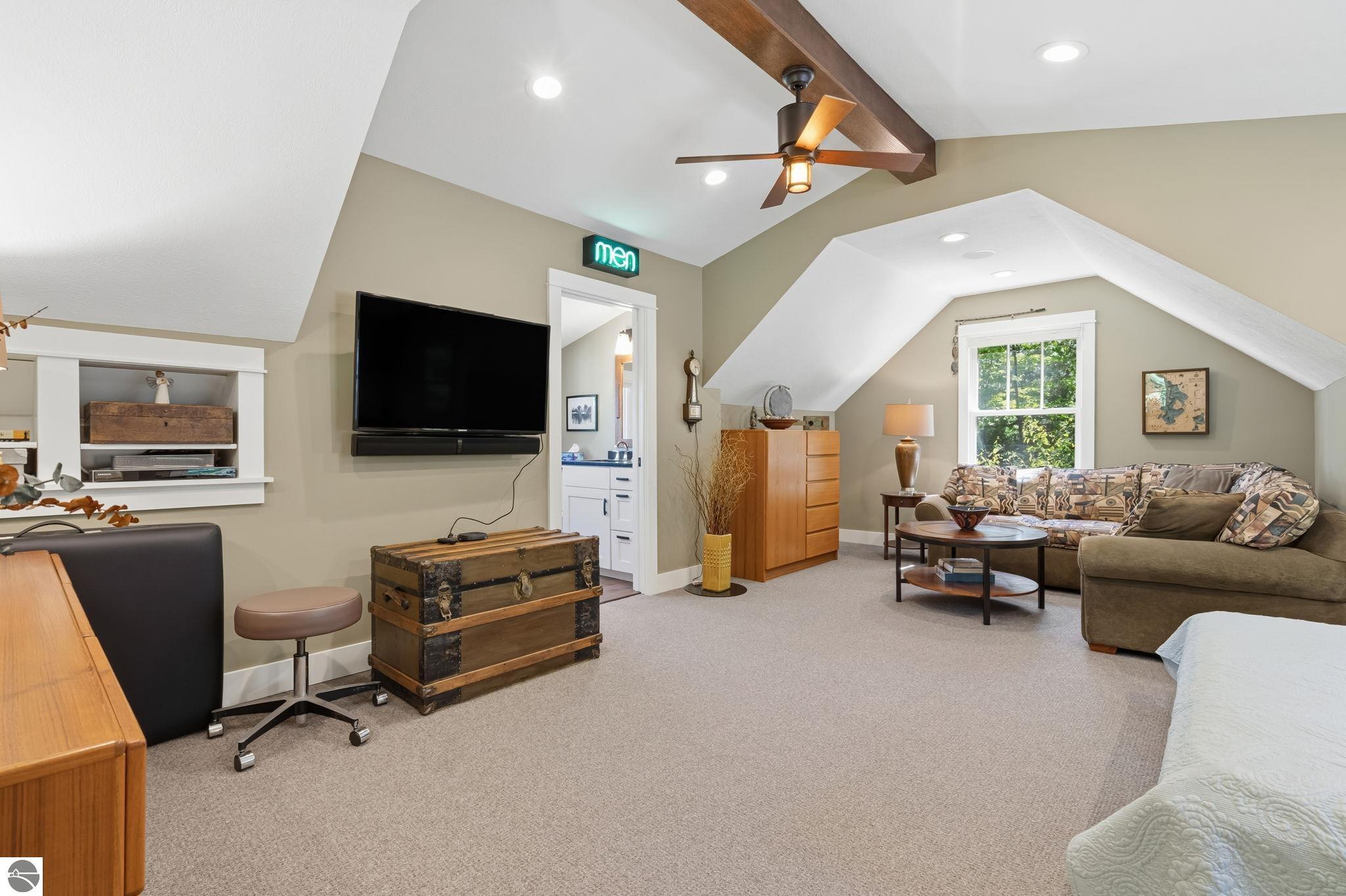 2704 Crescent Shores Drive