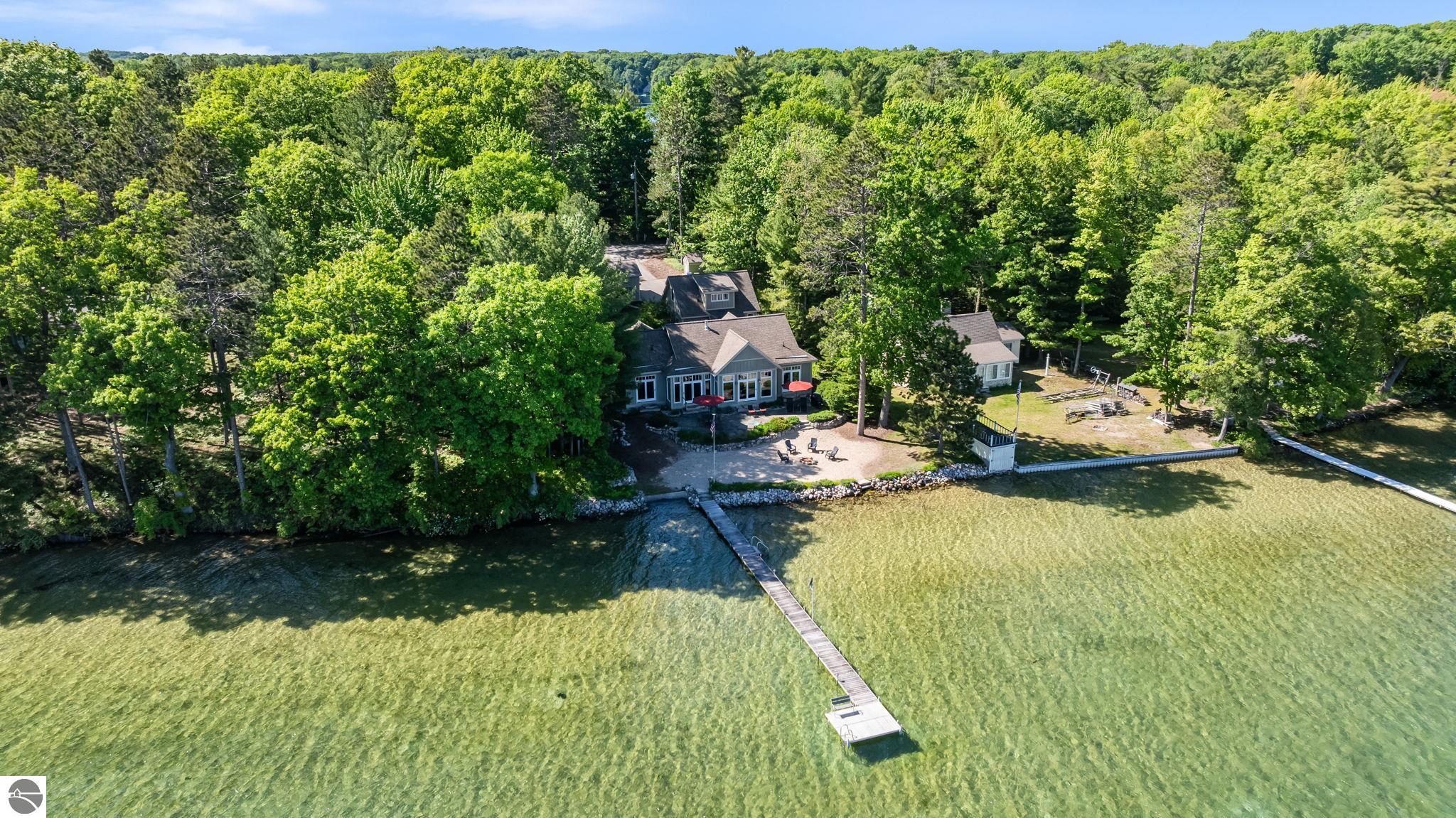 2704 Crescent Shores Drive