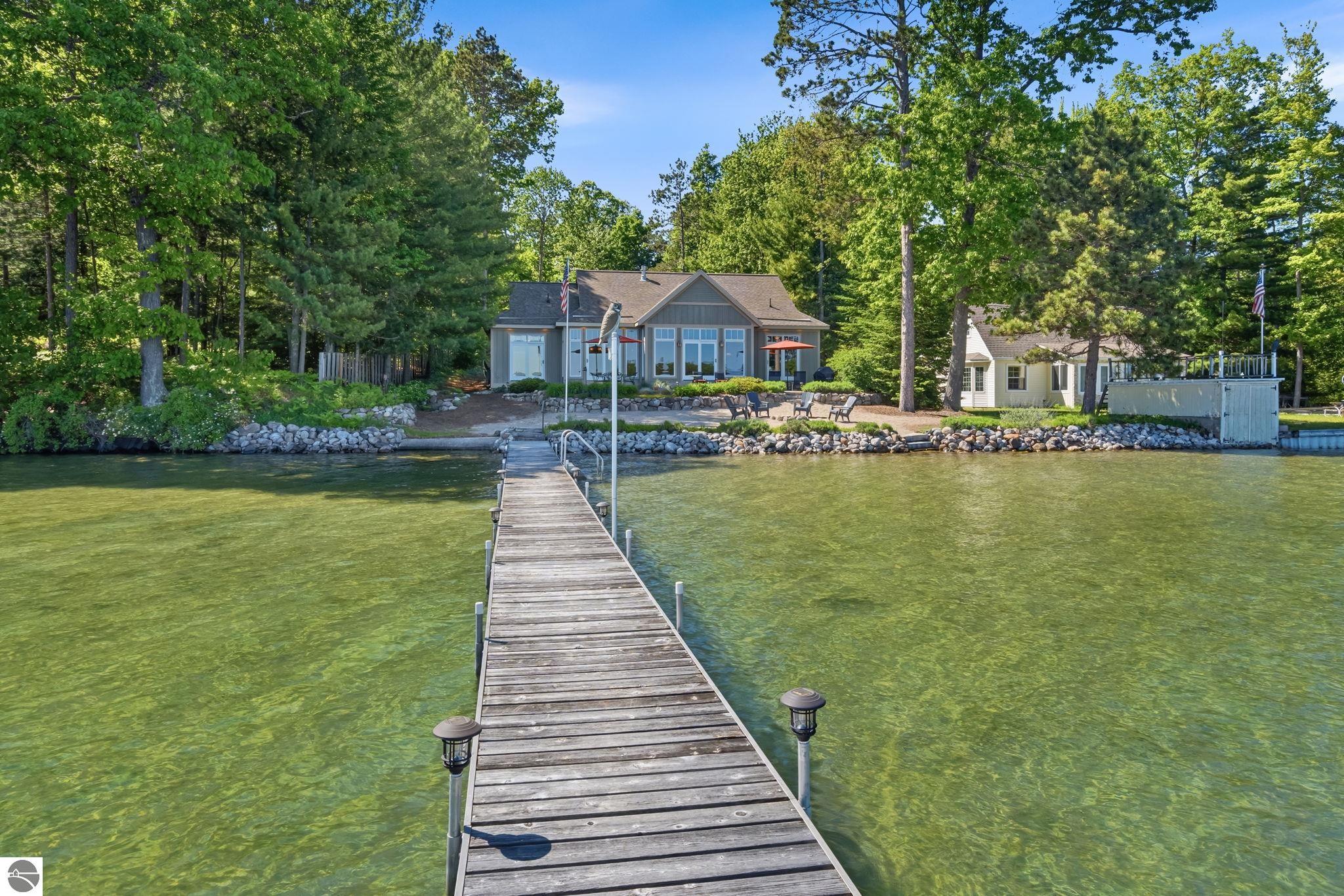 2704 Crescent Shores Drive