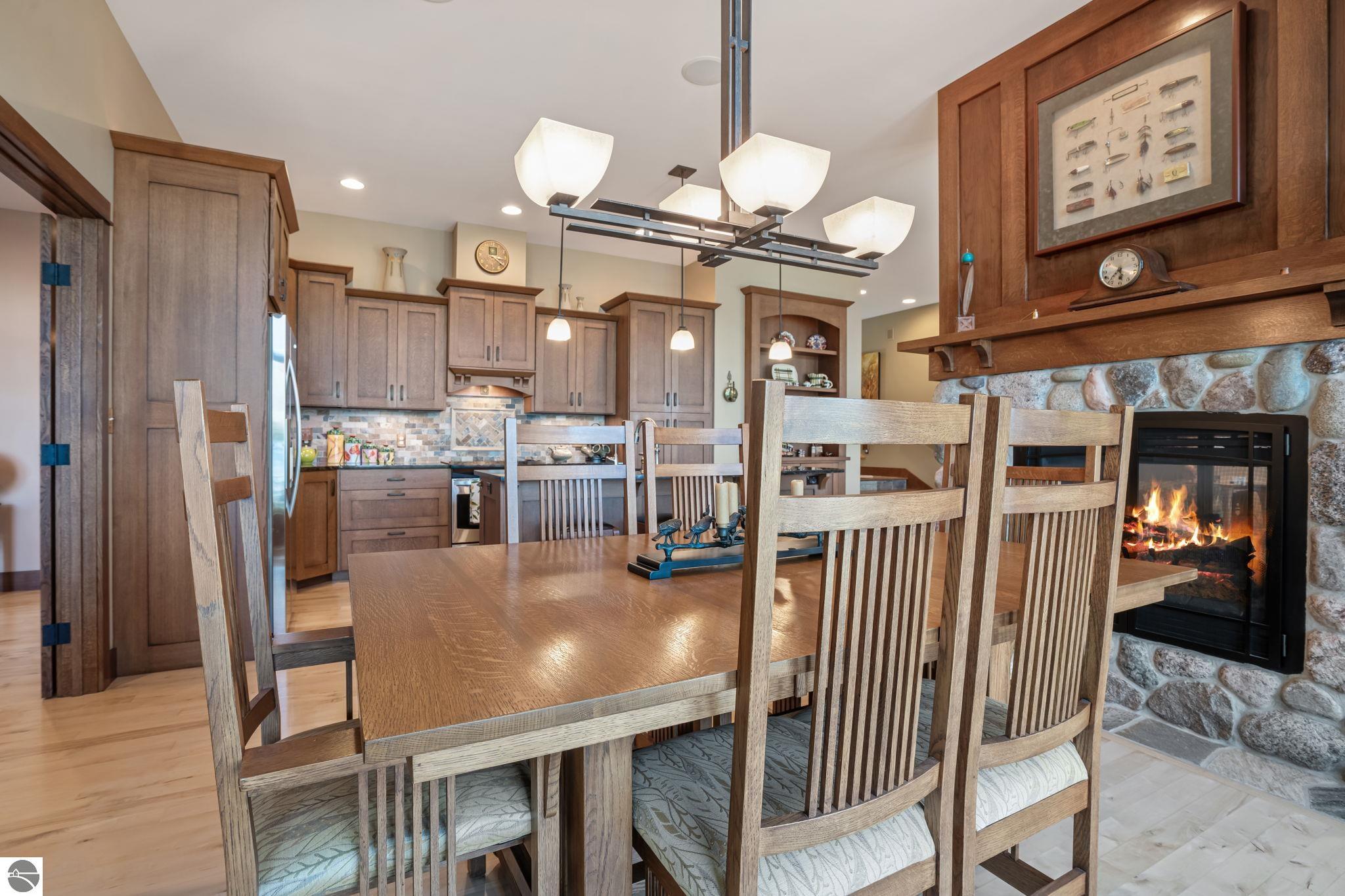 2704 Crescent Shores Drive