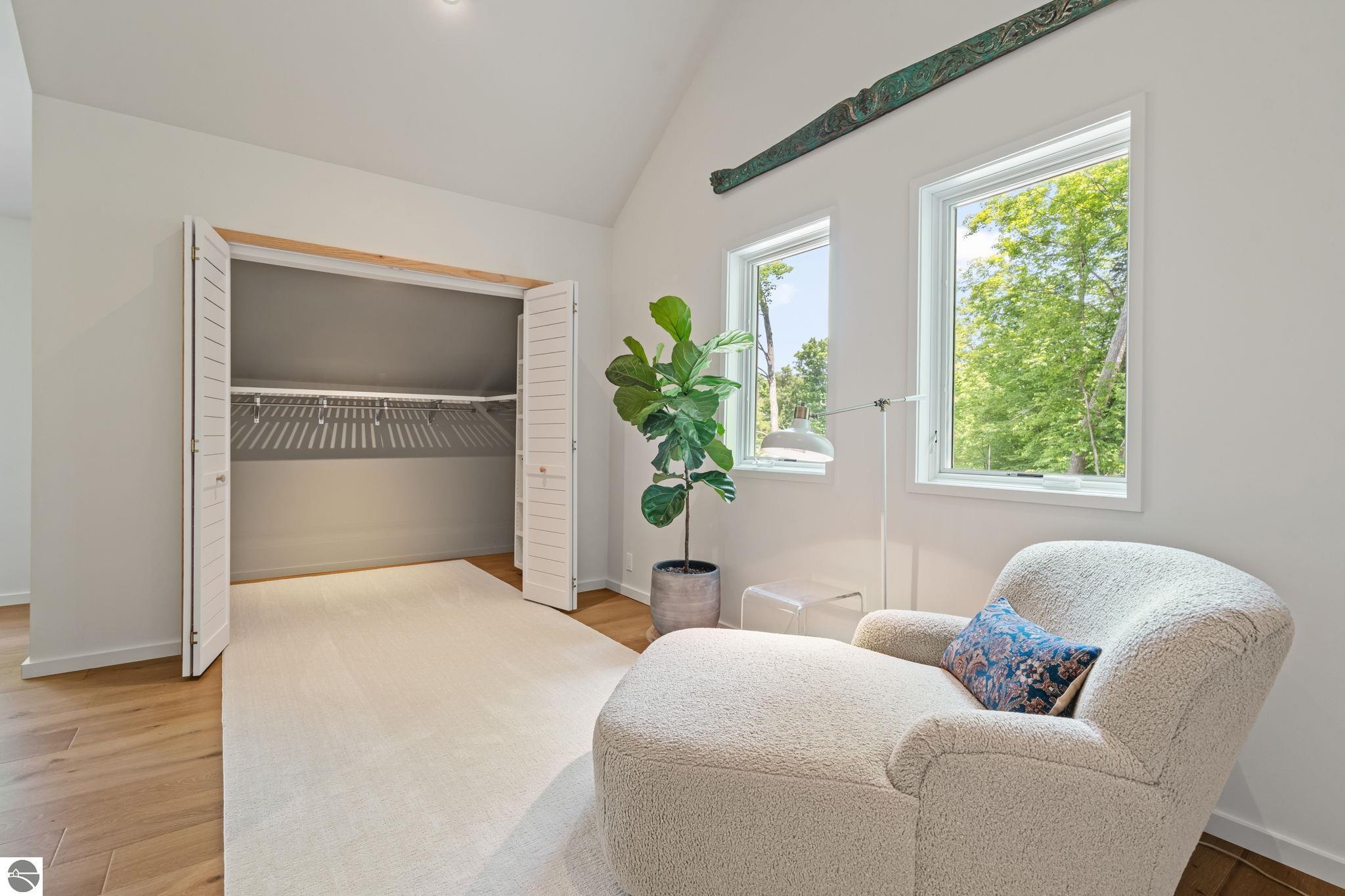 8867 S Dunns Farm Road