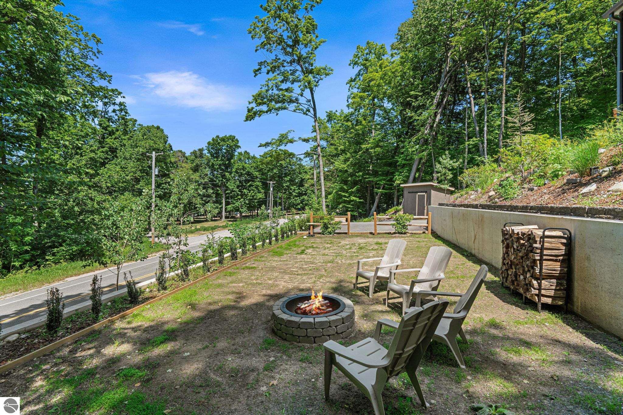 8867 S Dunns Farm Road