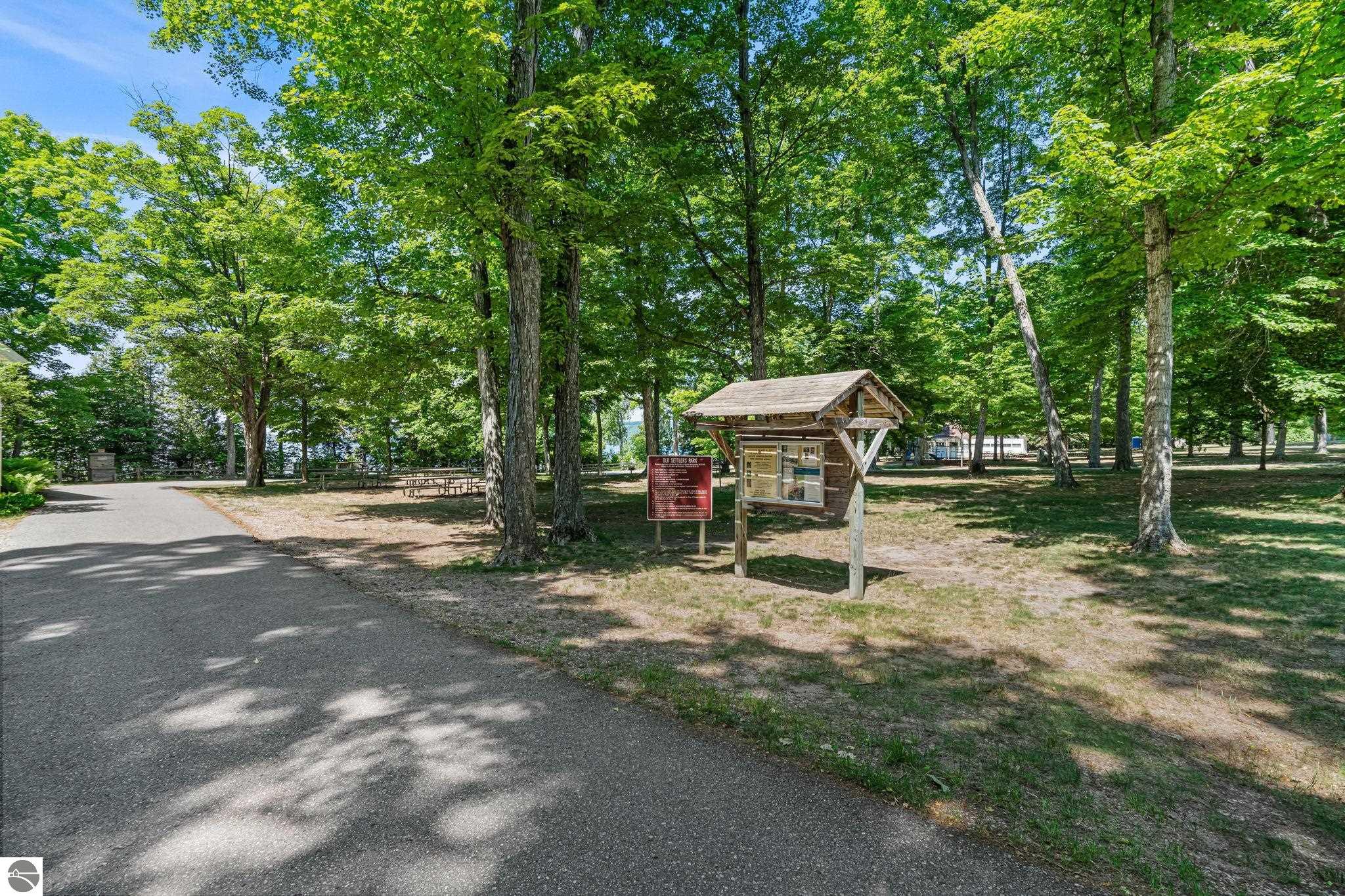 8867 S Dunns Farm Road