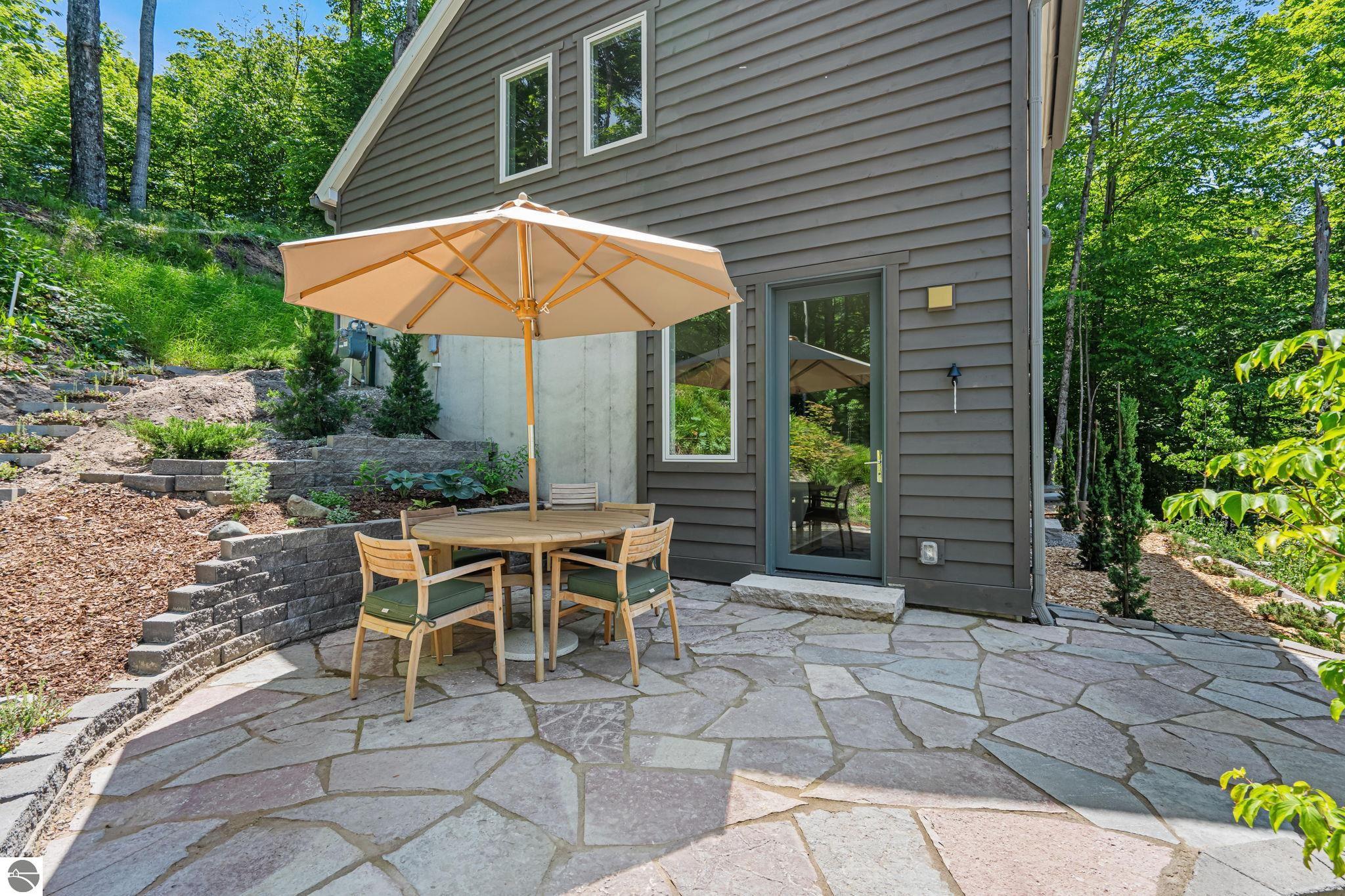 8867 S Dunns Farm Road