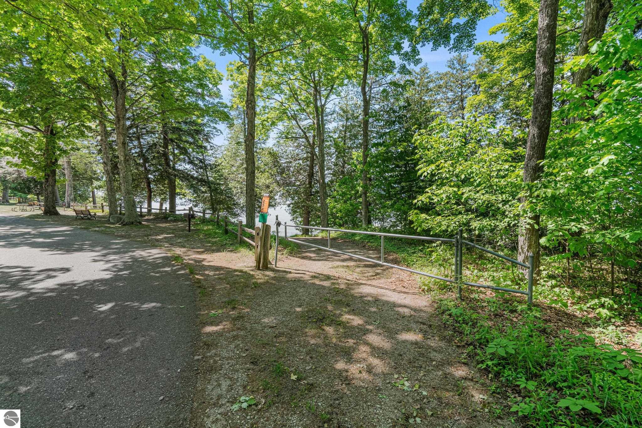 8867 S Dunns Farm Road