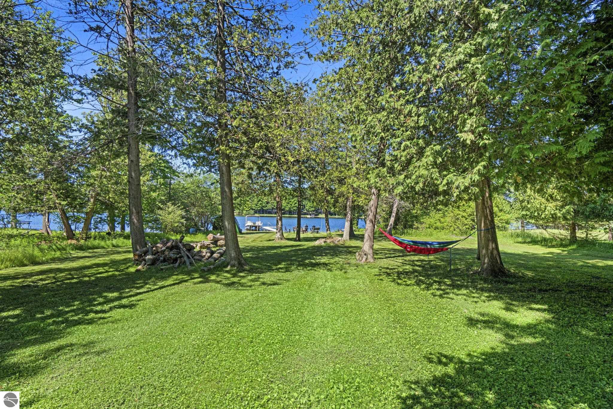 711 N Intermediate Lake Road
