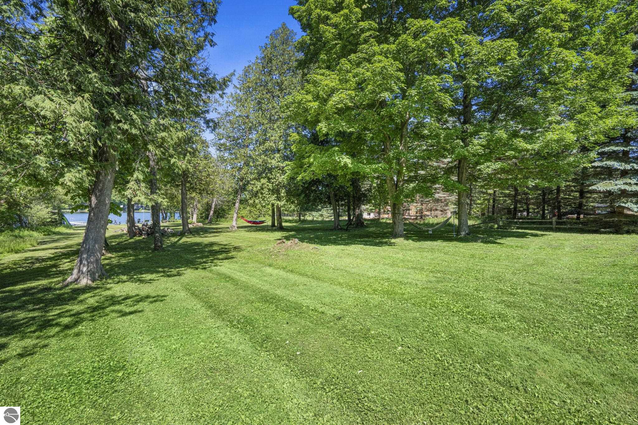 711 N Intermediate Lake Road