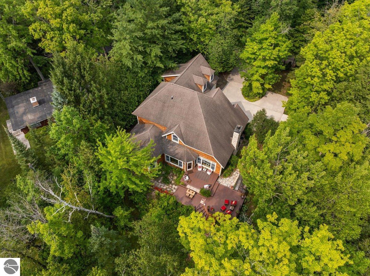 407 N Twin Pines Drive