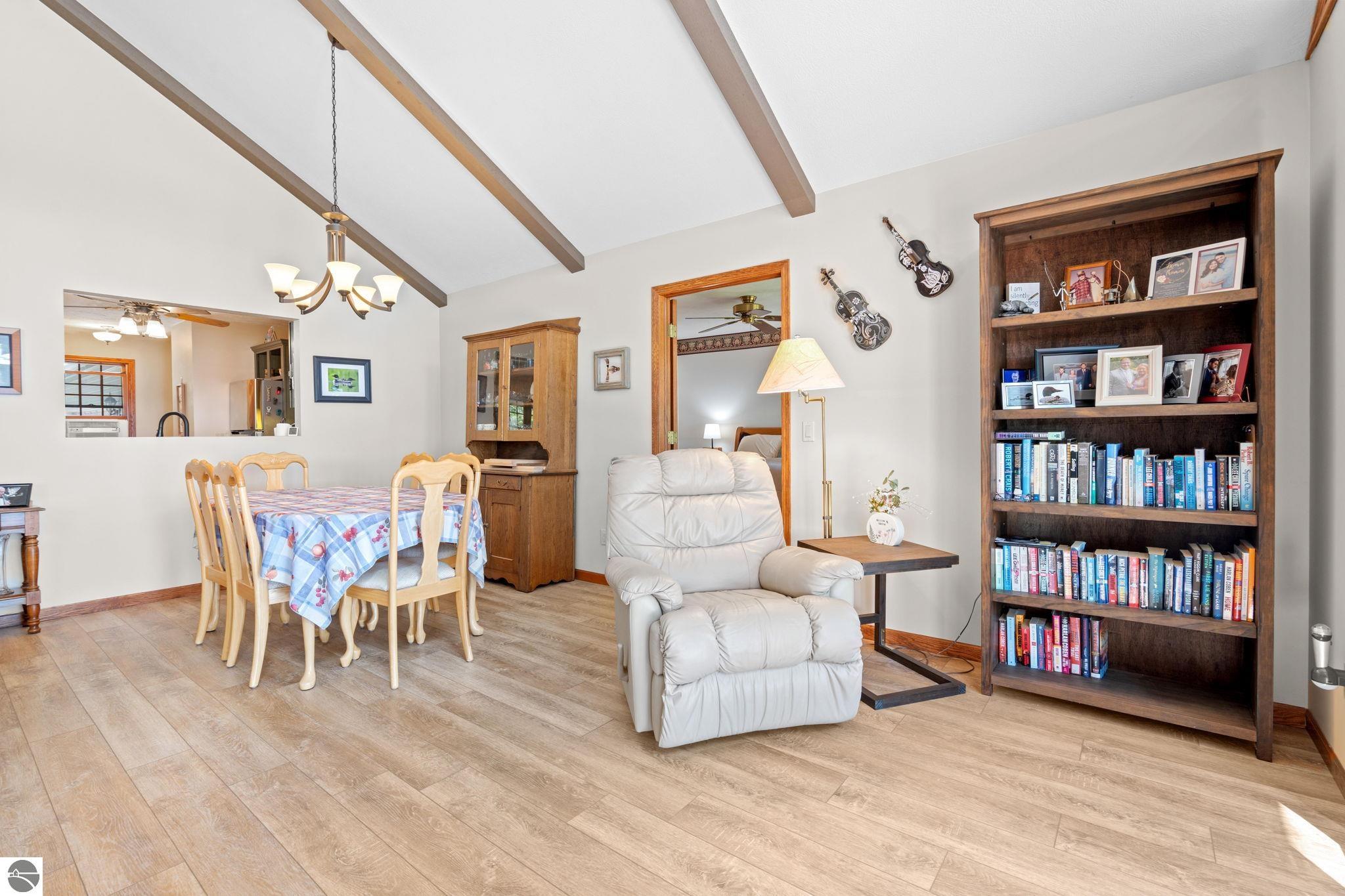 8585 Strawberry Point Road