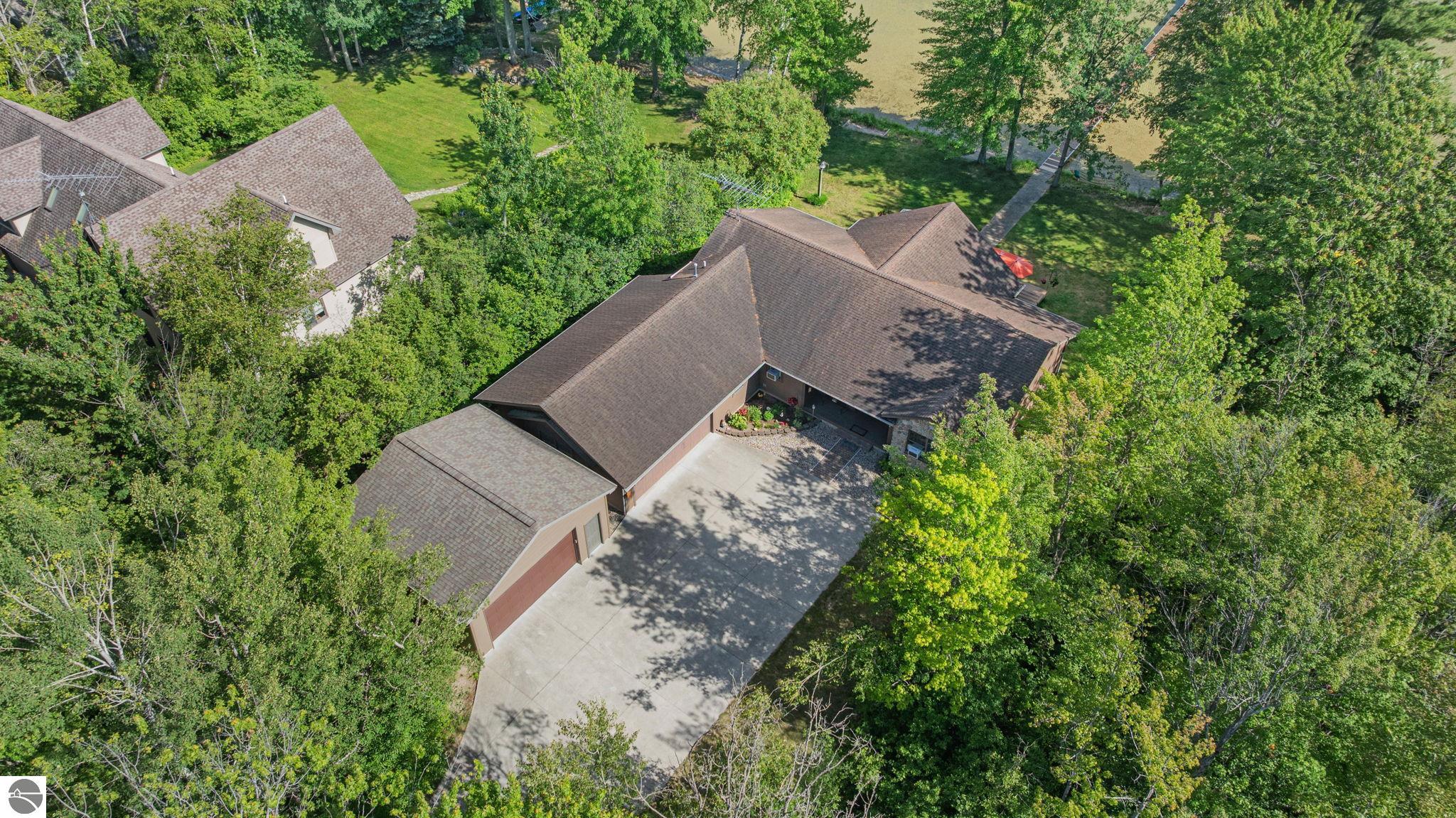 8585 Strawberry Point Road