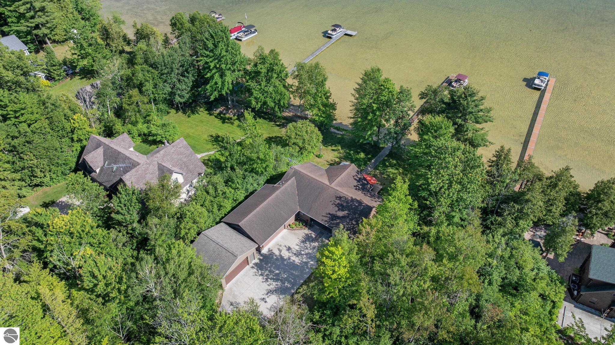8585 Strawberry Point Road