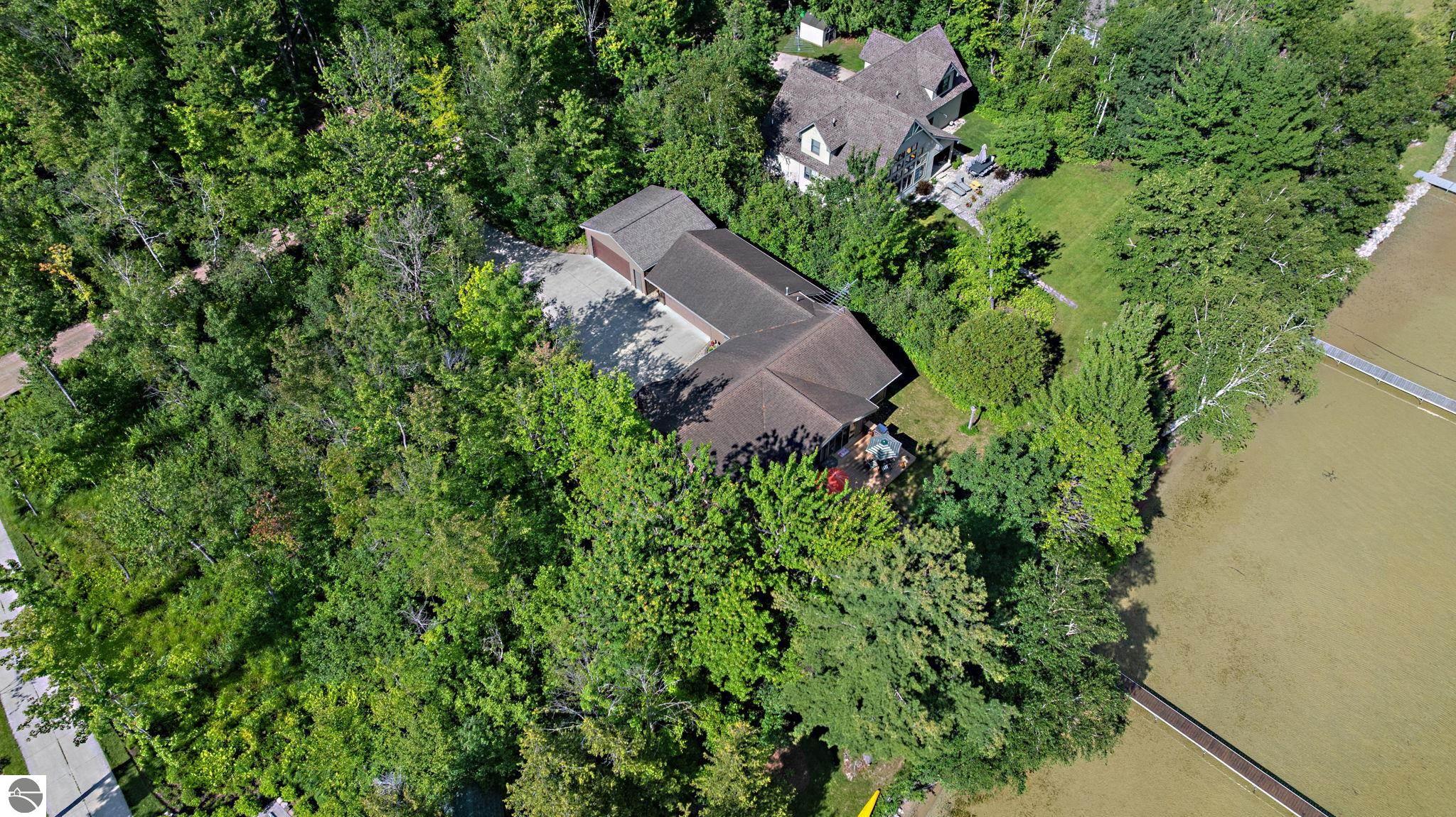 8585 Strawberry Point Road