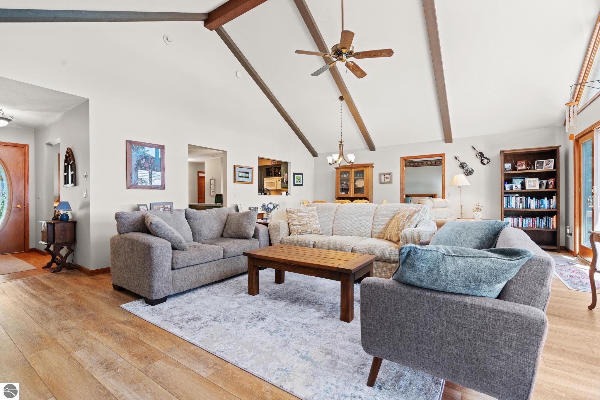8585 Strawberry Point Road