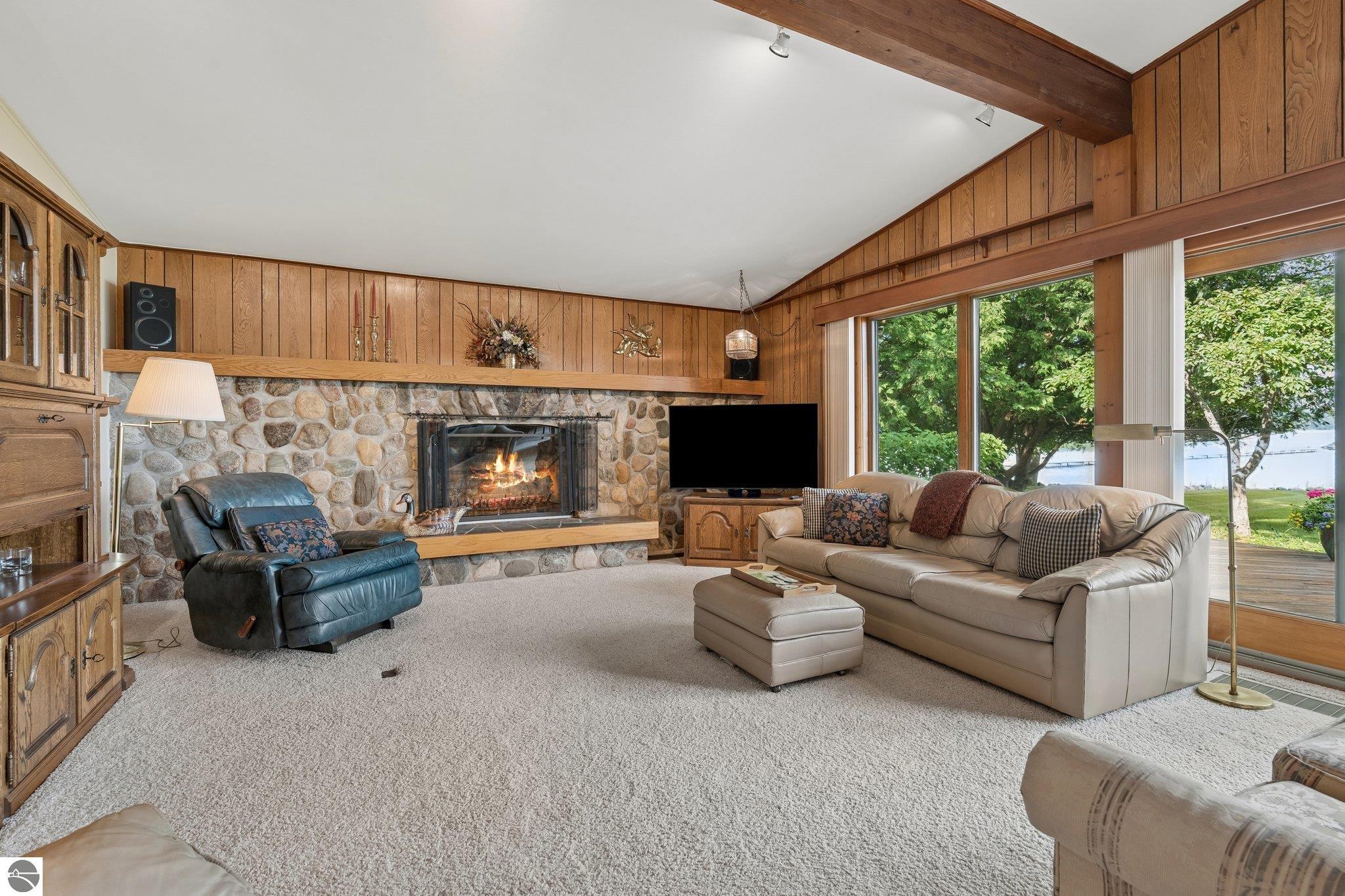 6246 White Birch Lane