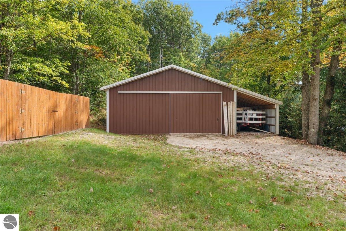3943 N Skookum Road
