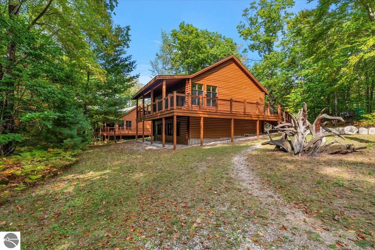 3943 N Skookum Road