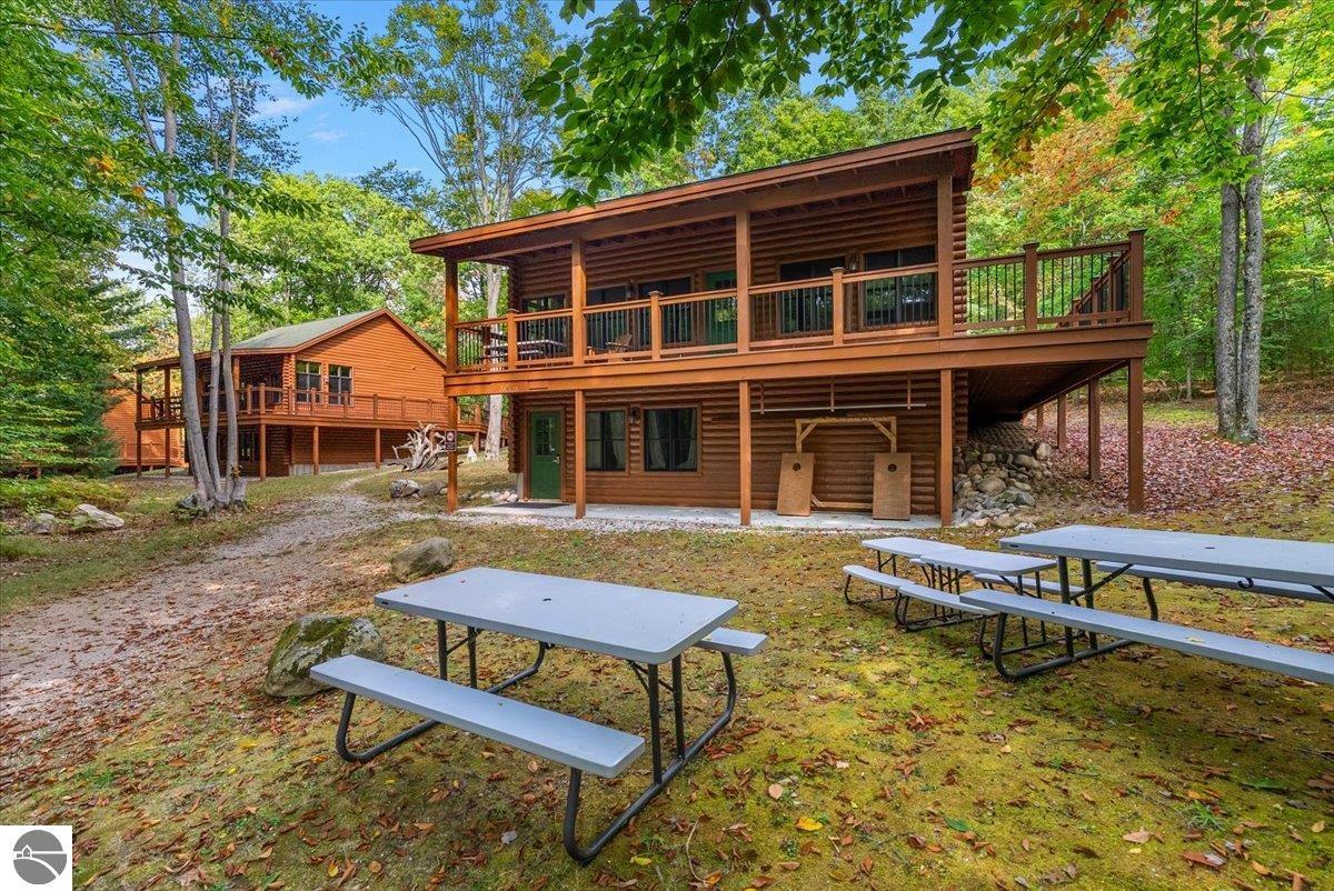 3943 N Skookum Road