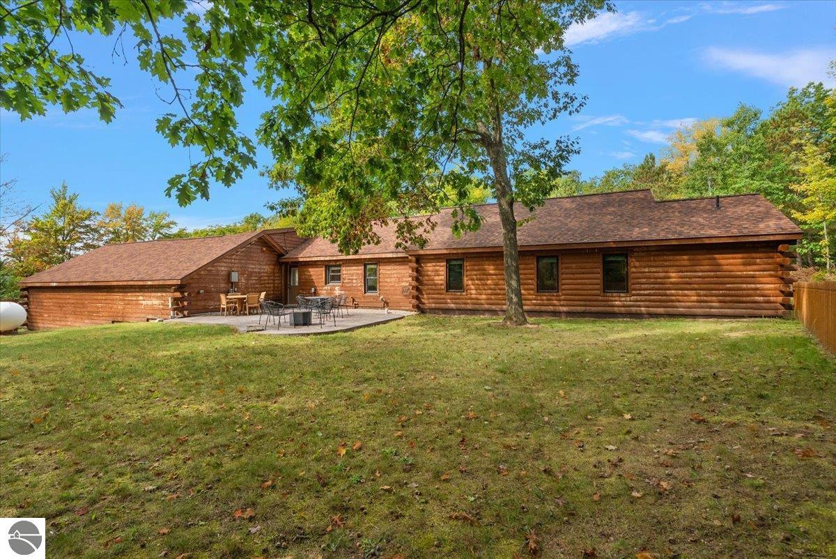 3943 N Skookum Road