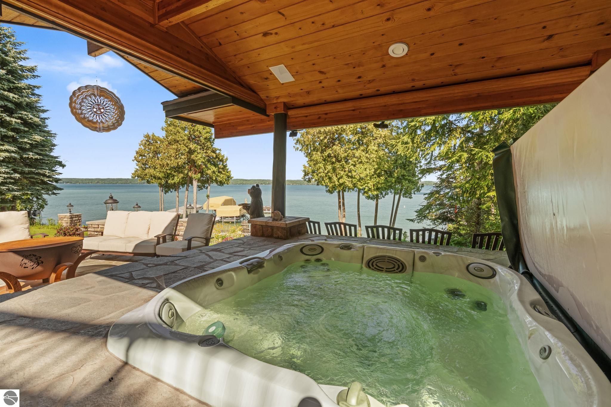 4557 N West Torch Lake Drive