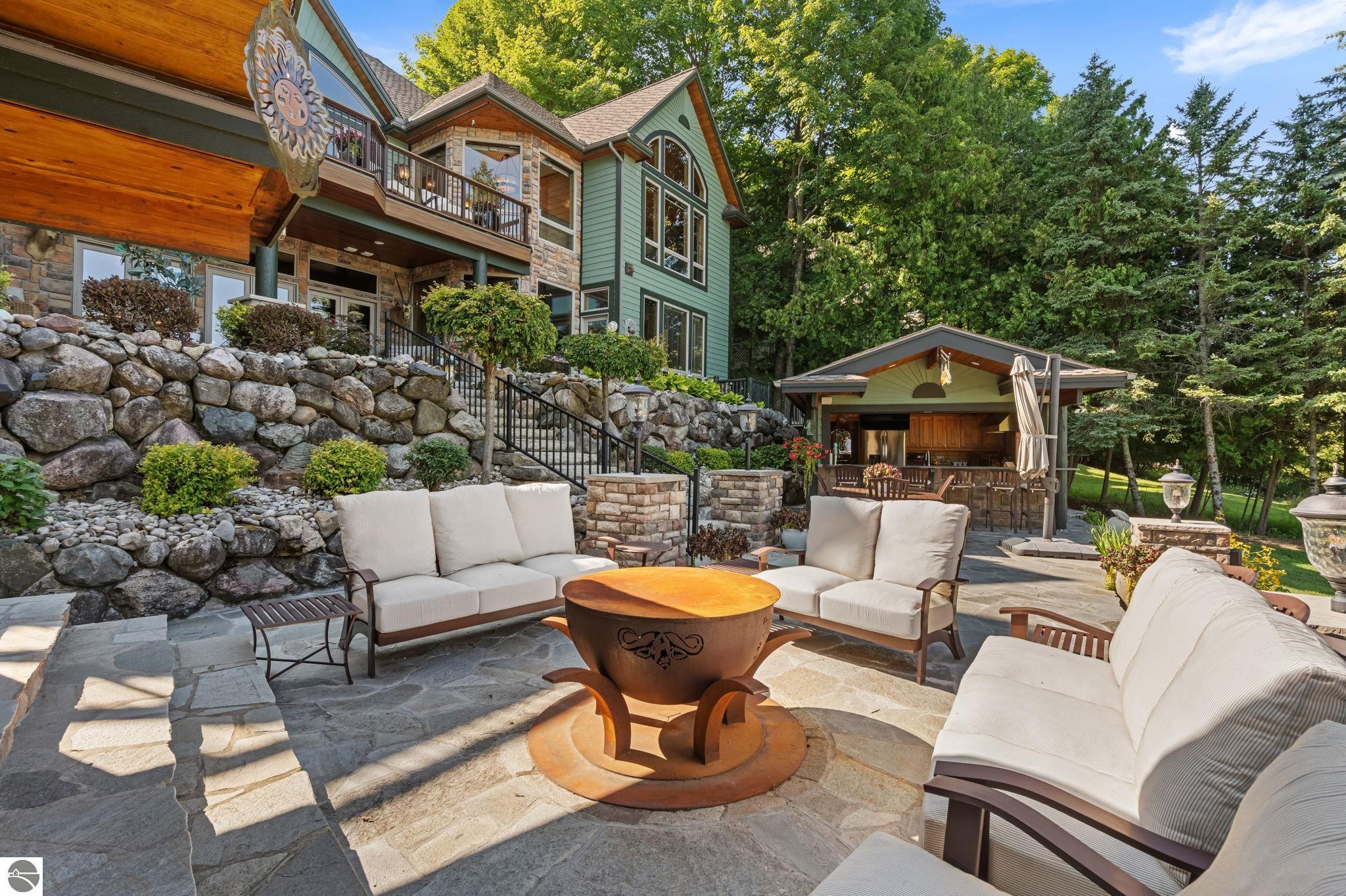 4557 N West Torch Lake Drive