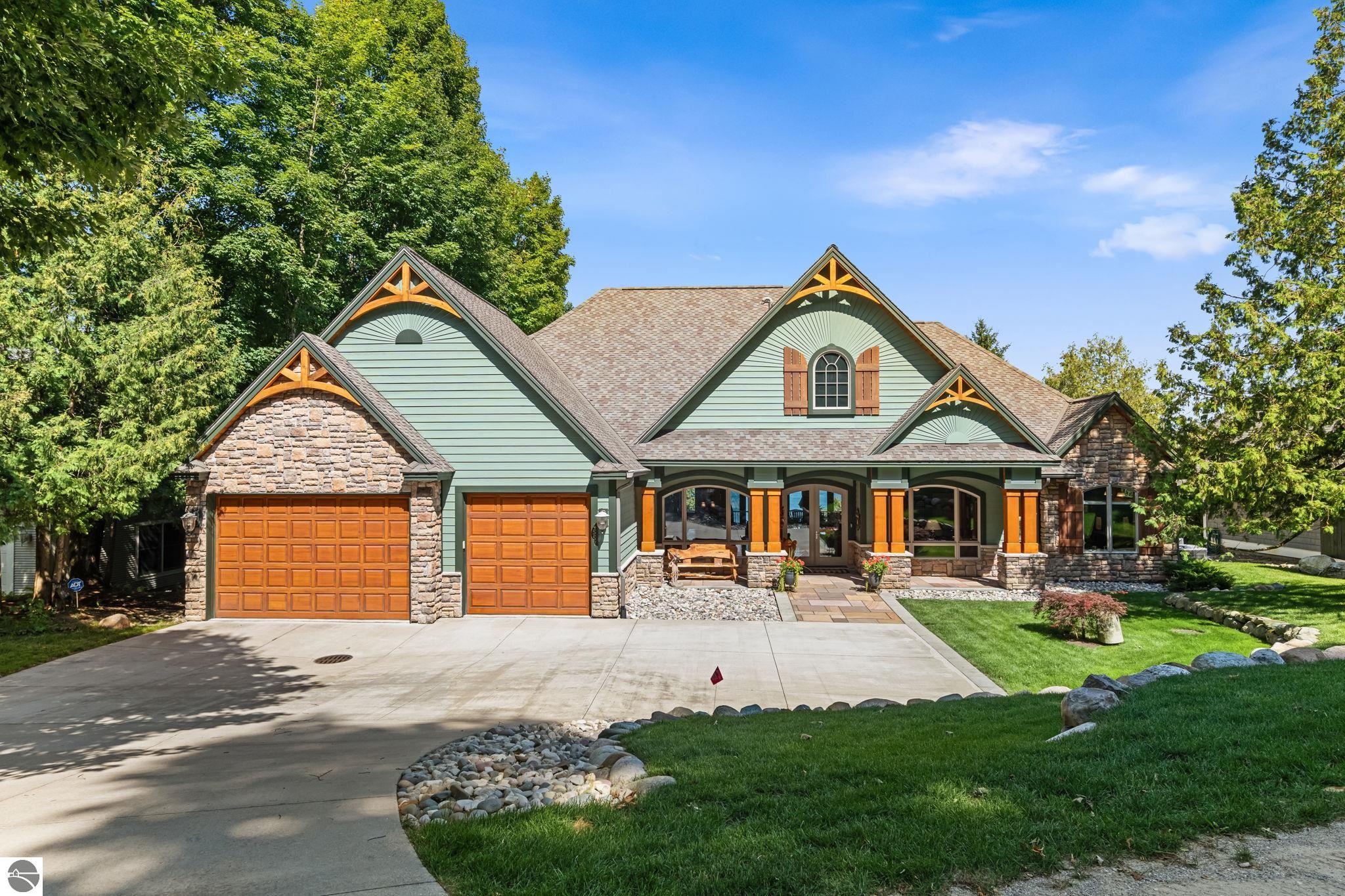 4557 N West Torch Lake Drive