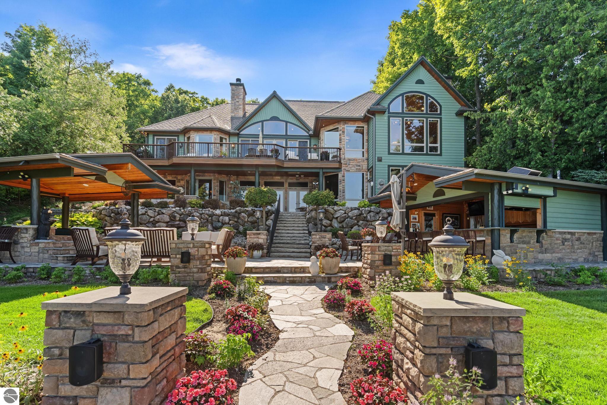 4557 N West Torch Lake Drive