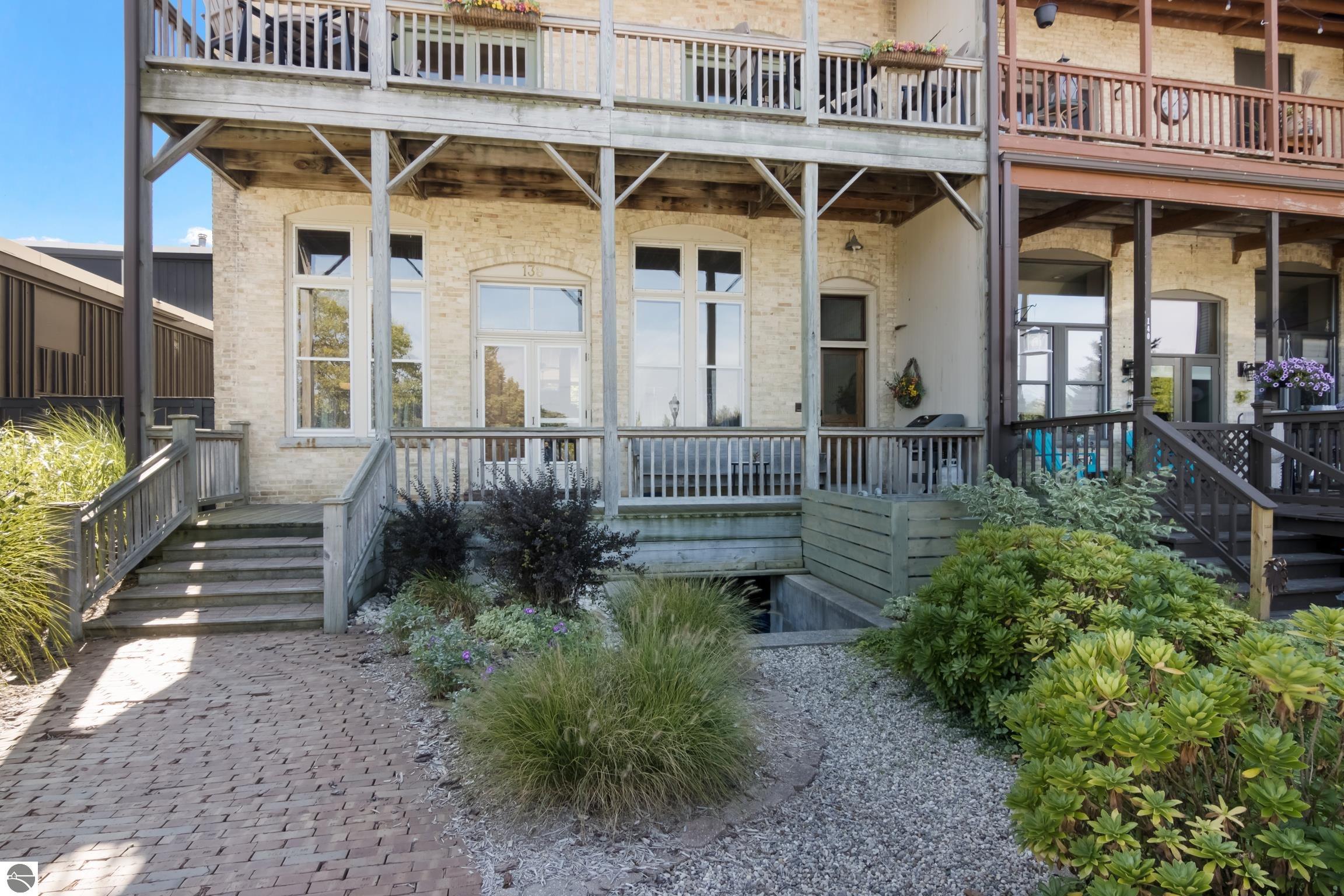 138 River Street # 1 Unit: #1