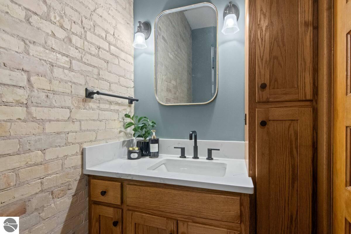 138 River Street # 1 Unit: #1