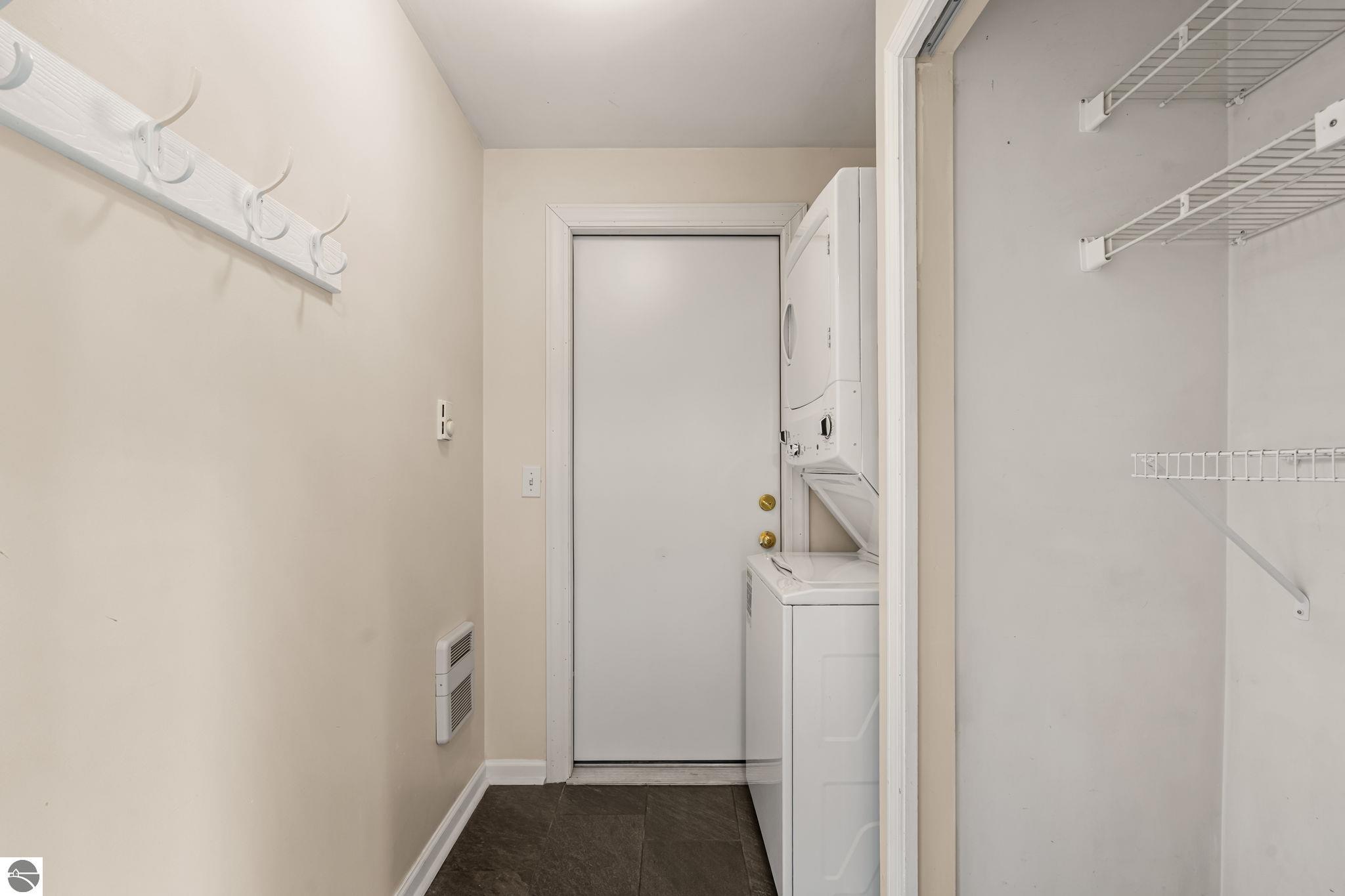 7838 S Lakeview