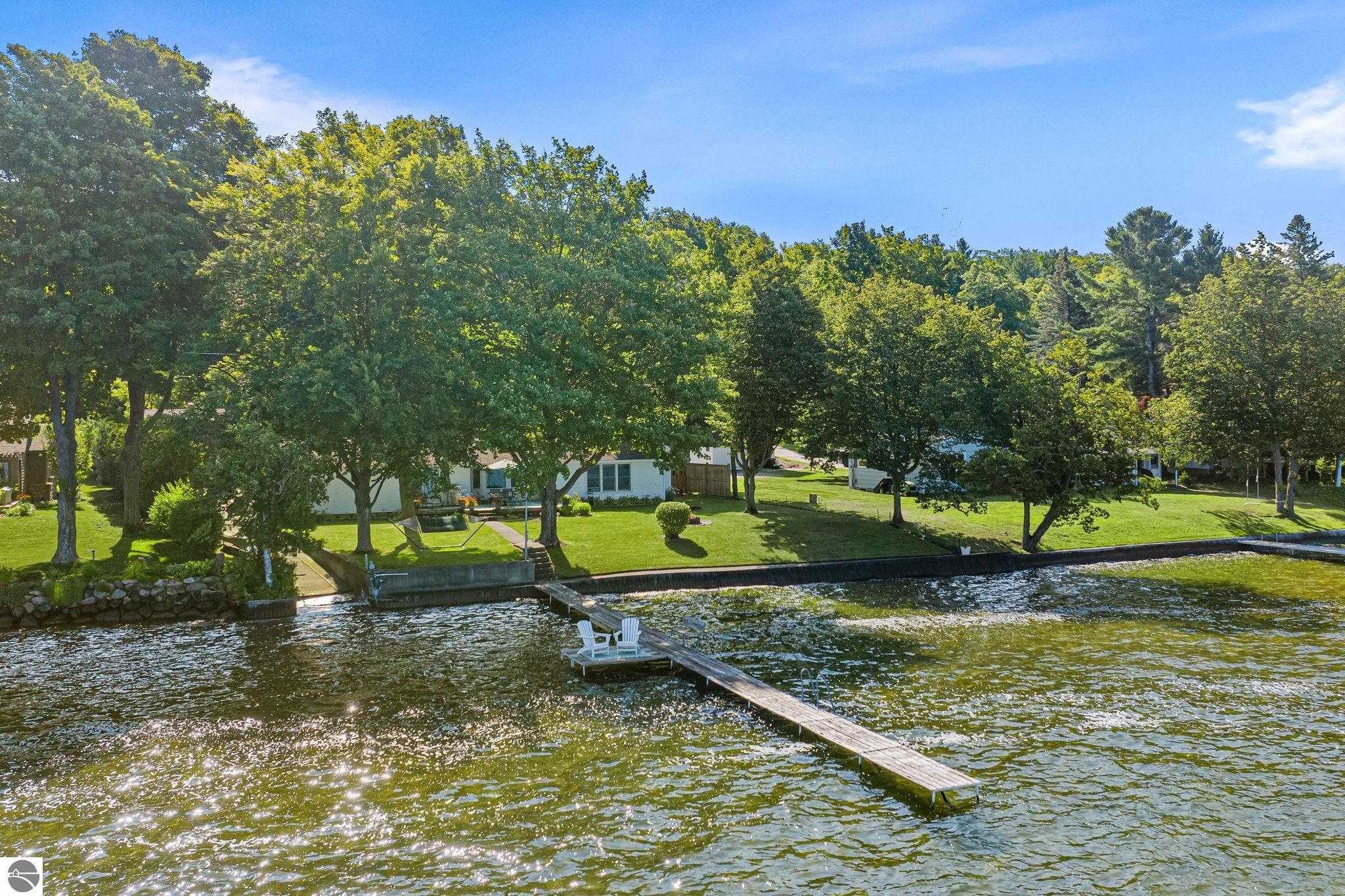 7838 S Lakeview