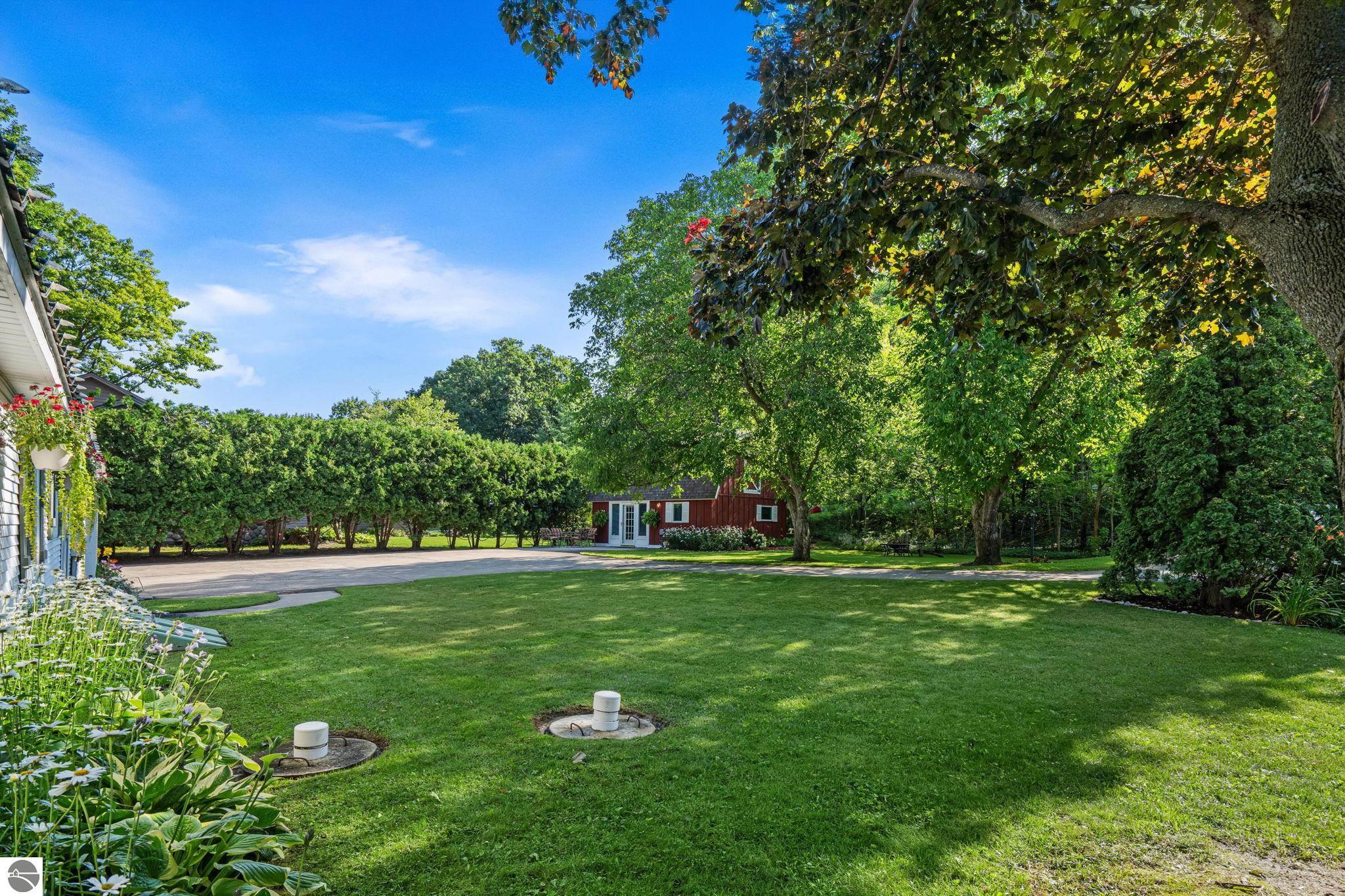 7838 S Lakeview