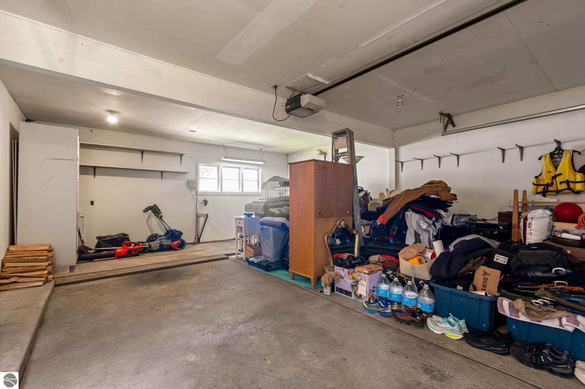 7838 S Lakeview
