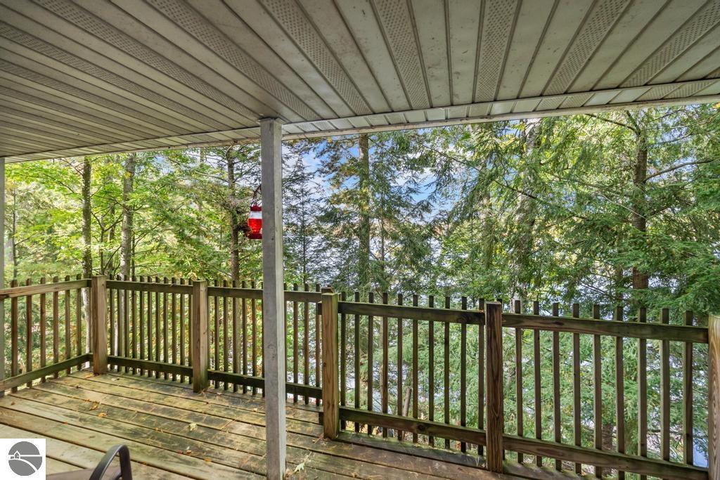 4411 Lakeview Trail