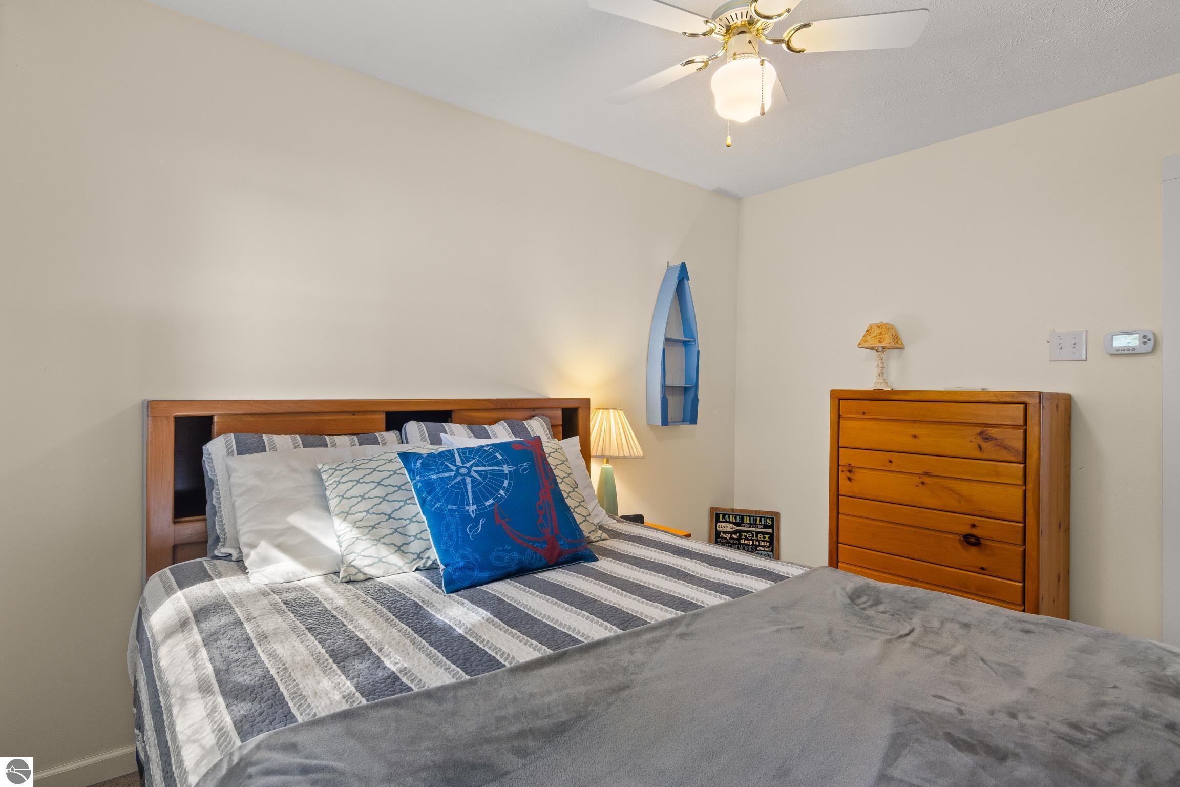 4843 S Skyline Drive
