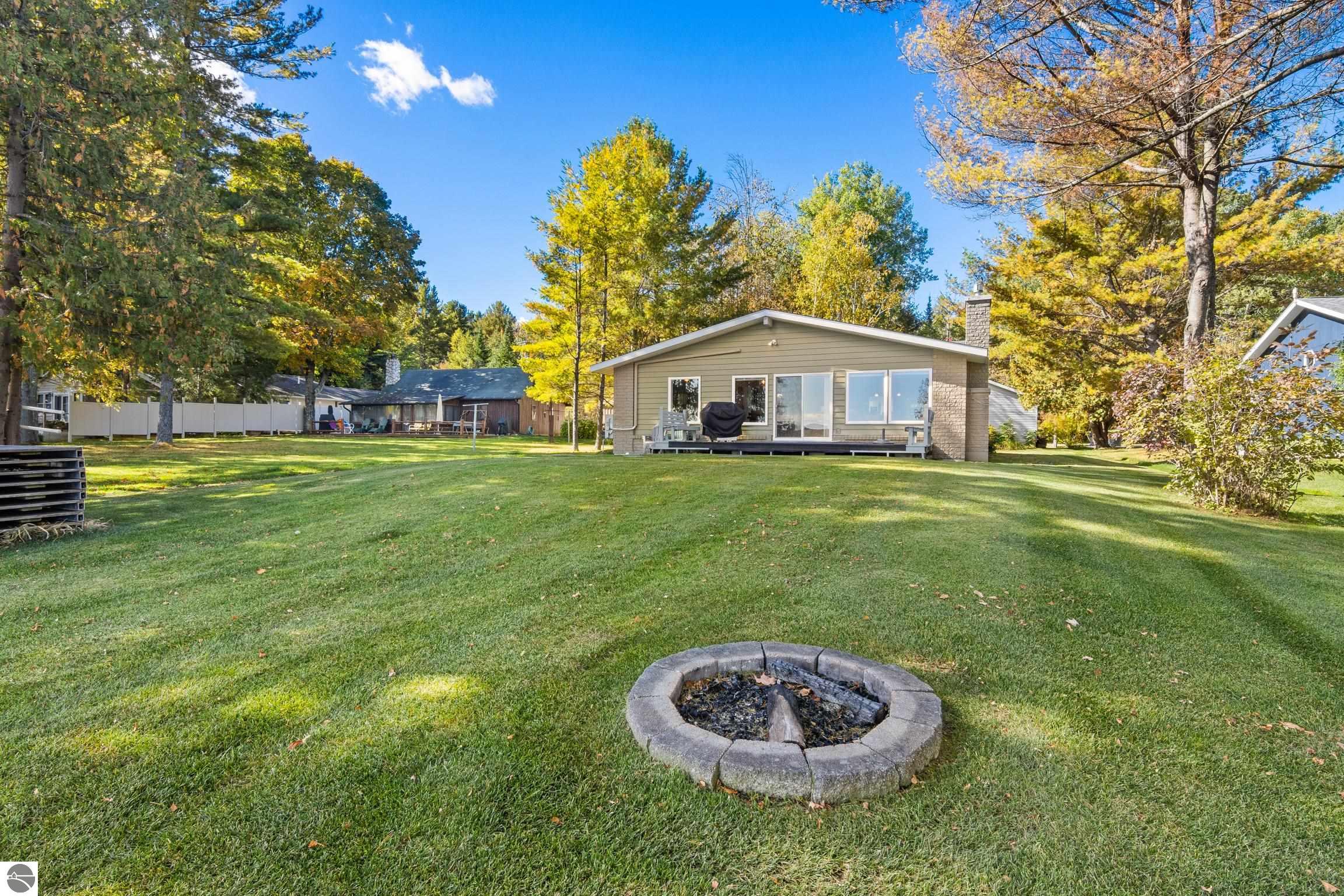 4843 S Skyline Drive