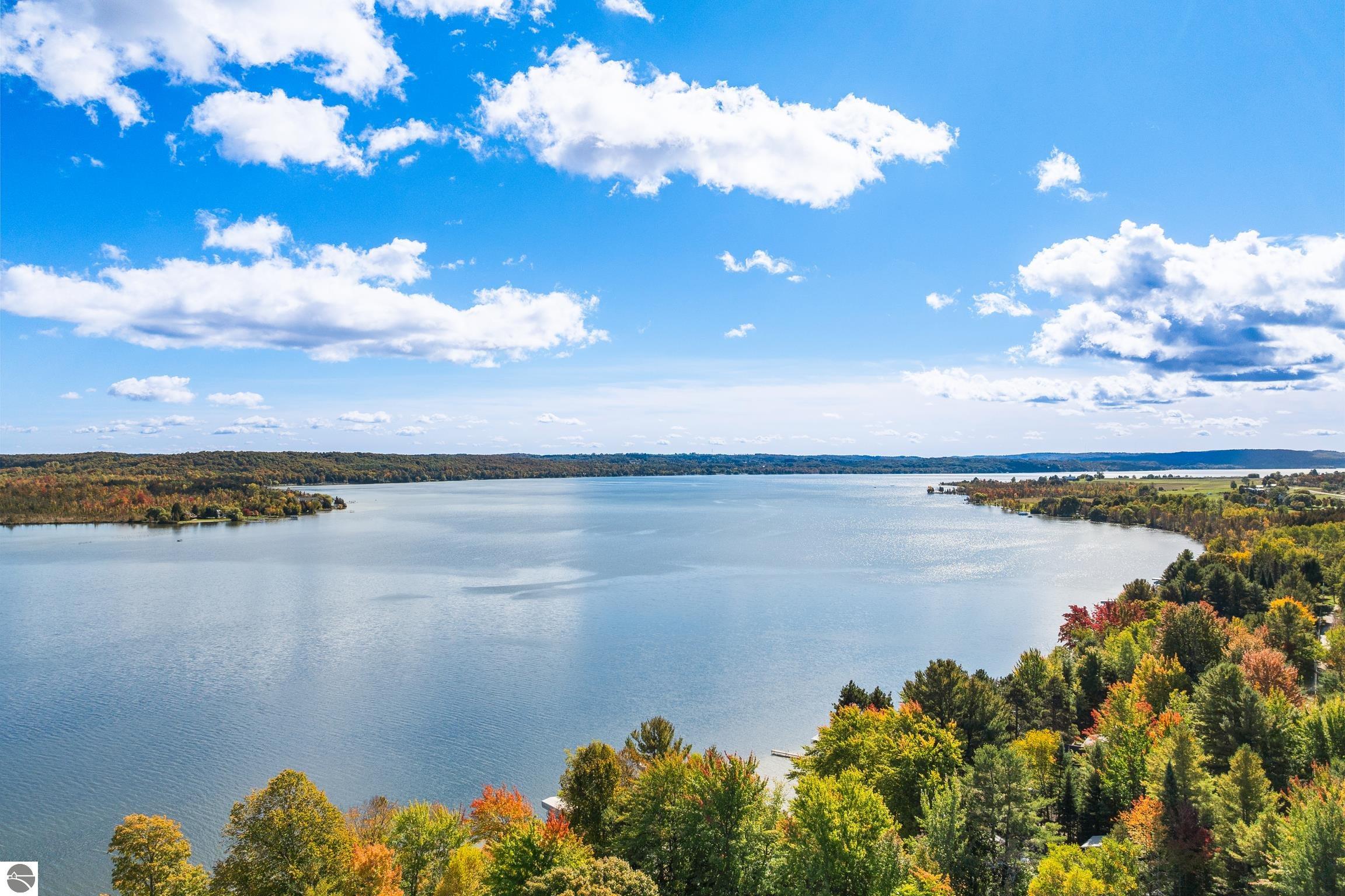 4843 S Skyline Drive