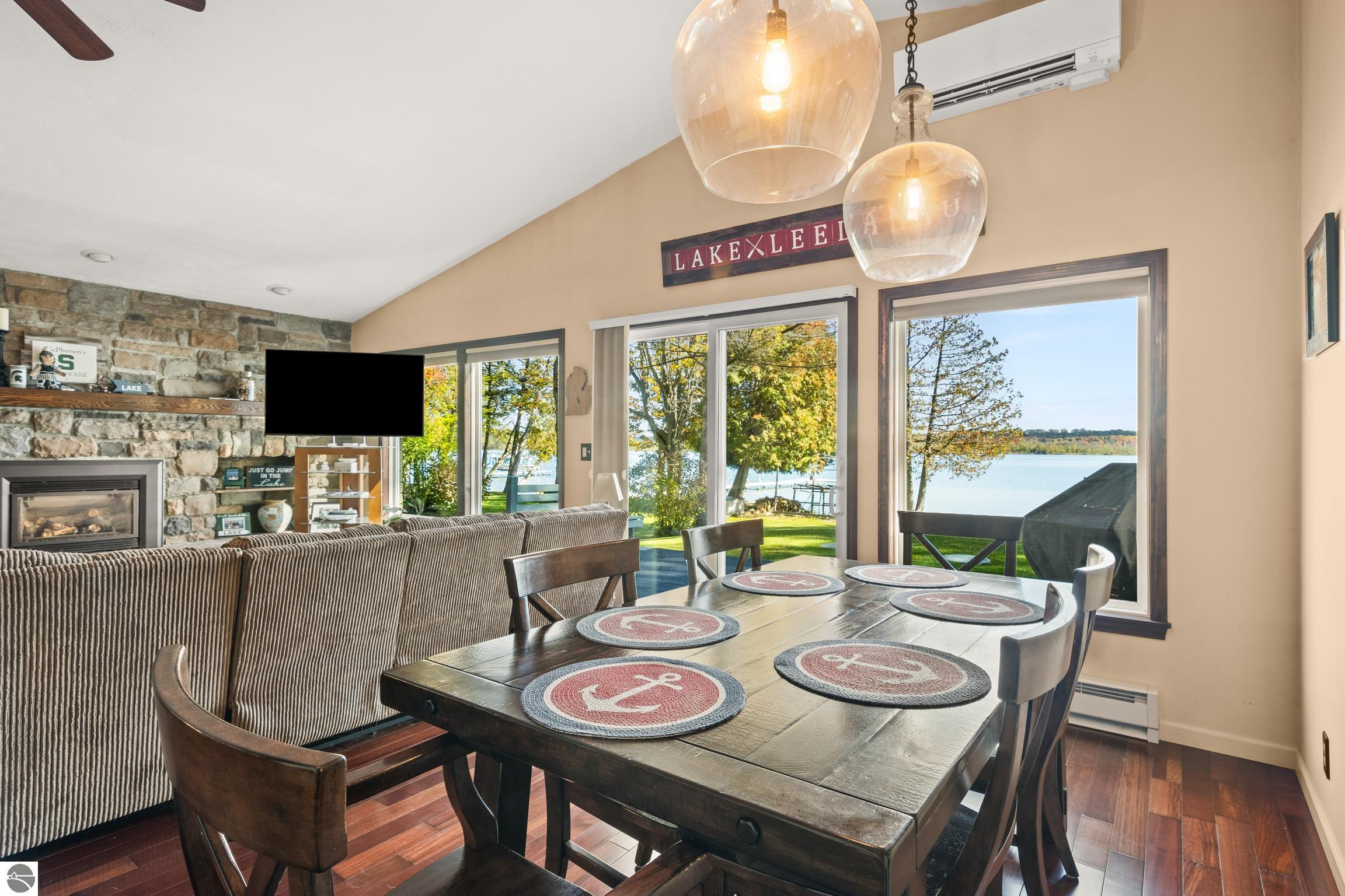 4843 S Skyline Drive