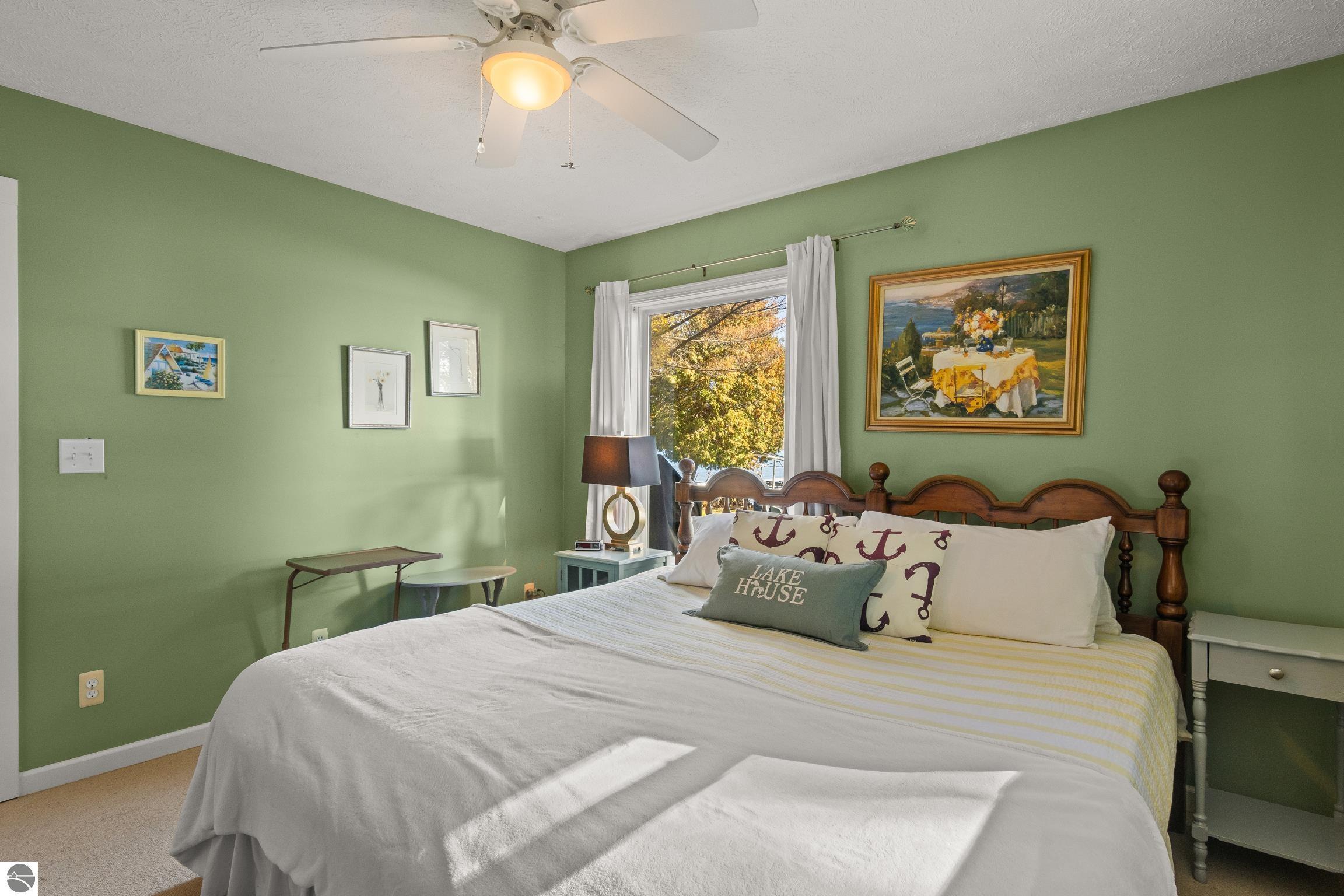 4843 S Skyline Drive