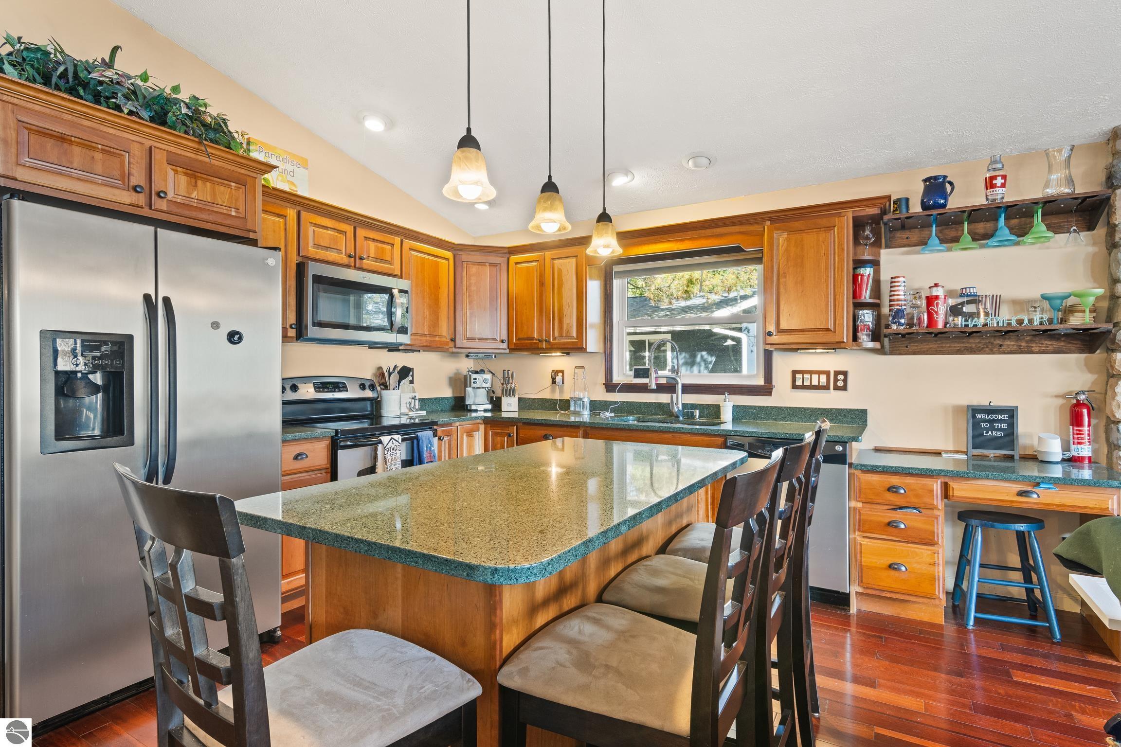 4843 S Skyline Drive