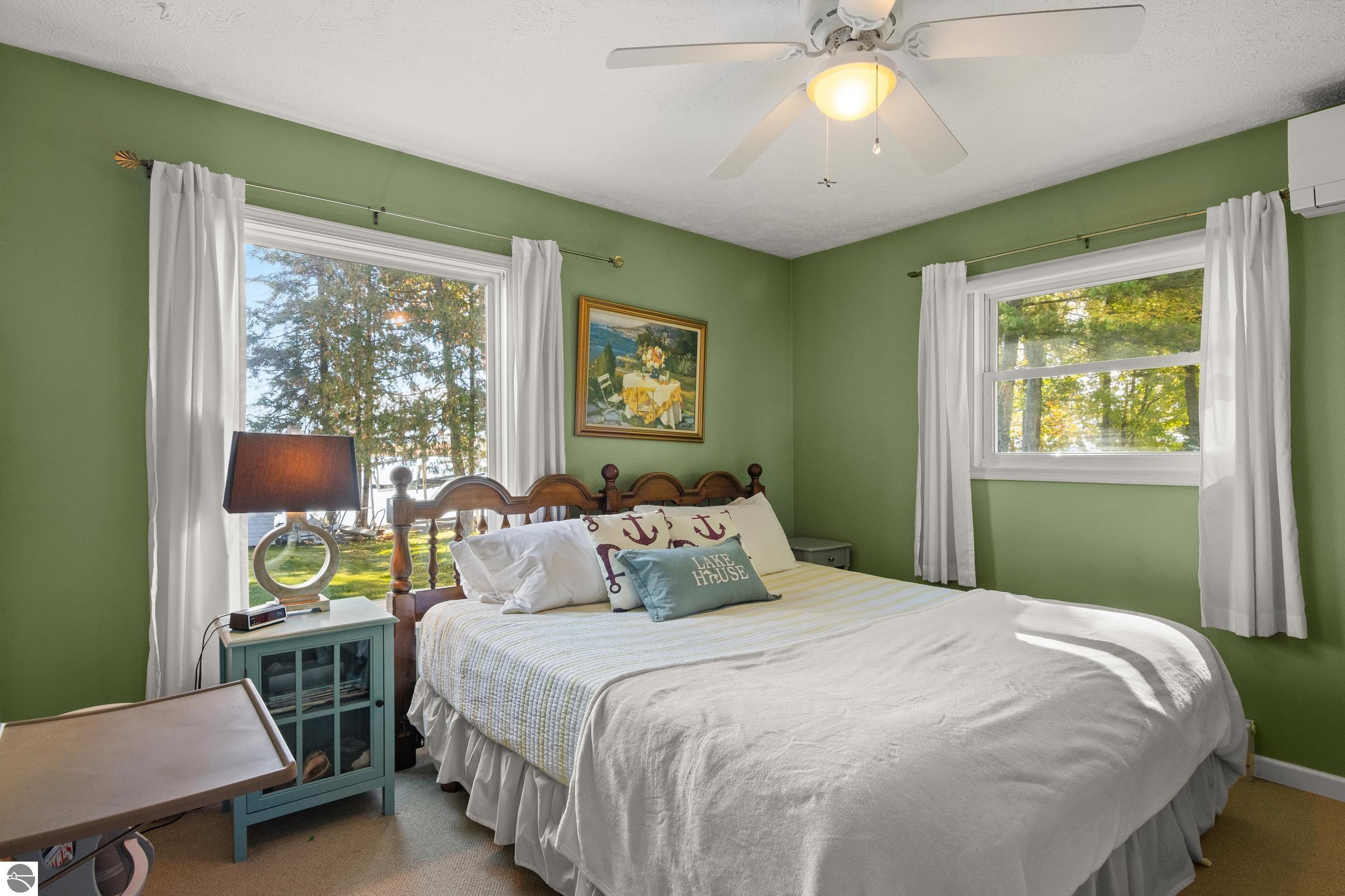 4843 S Skyline Drive