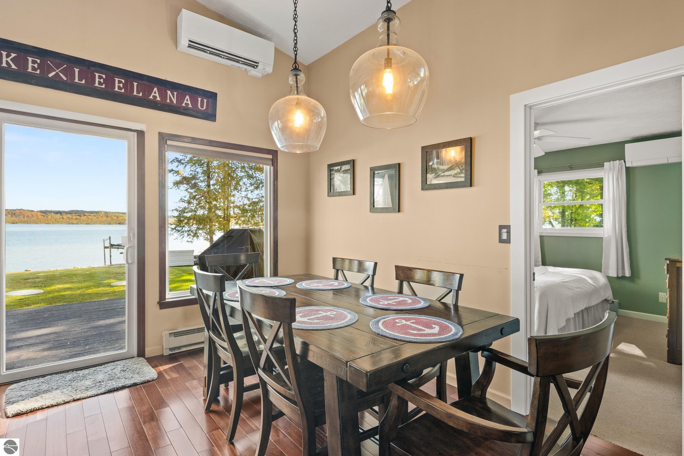 4843 S Skyline Drive
