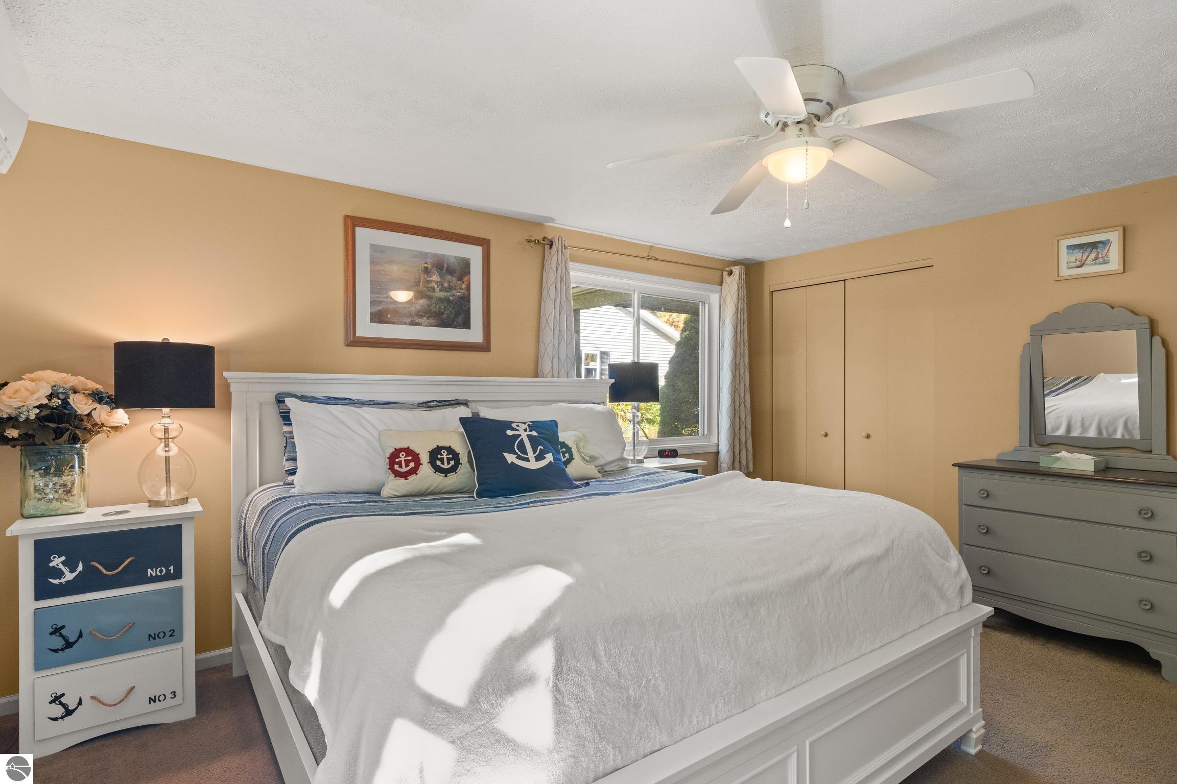 4843 S Skyline Drive