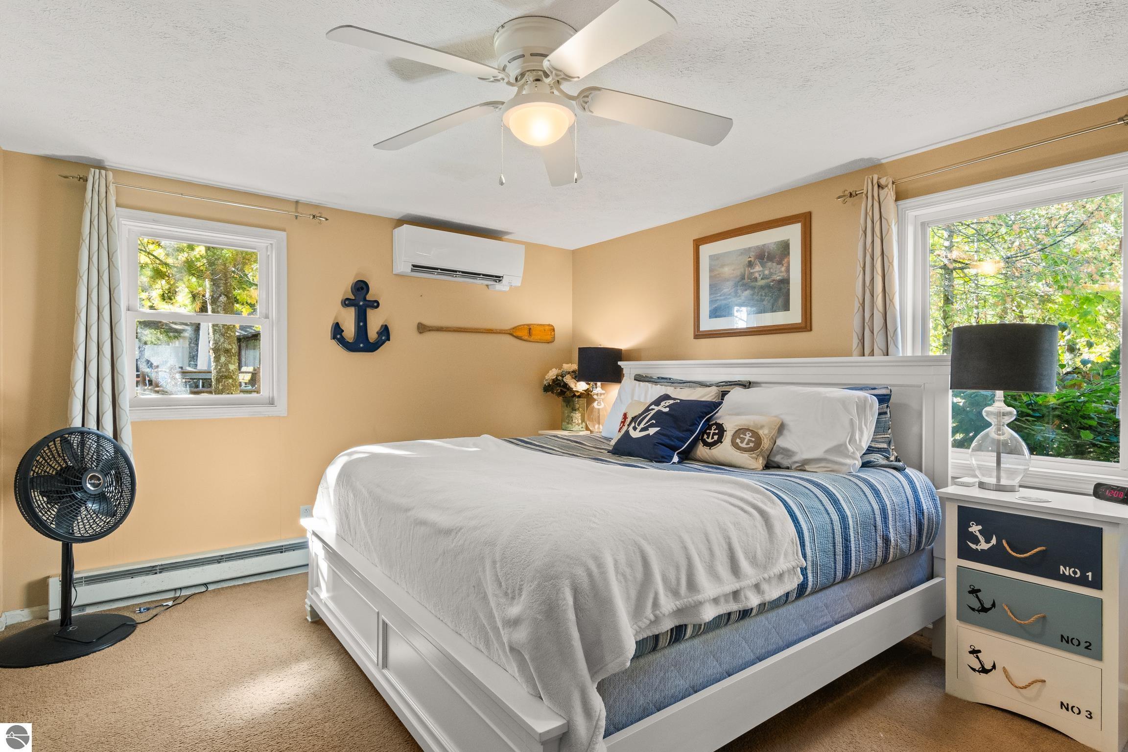 4843 S Skyline Drive
