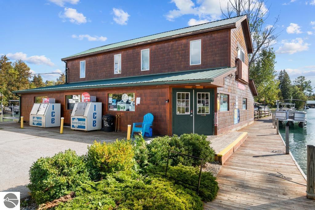 7711 Crystal Beach Road